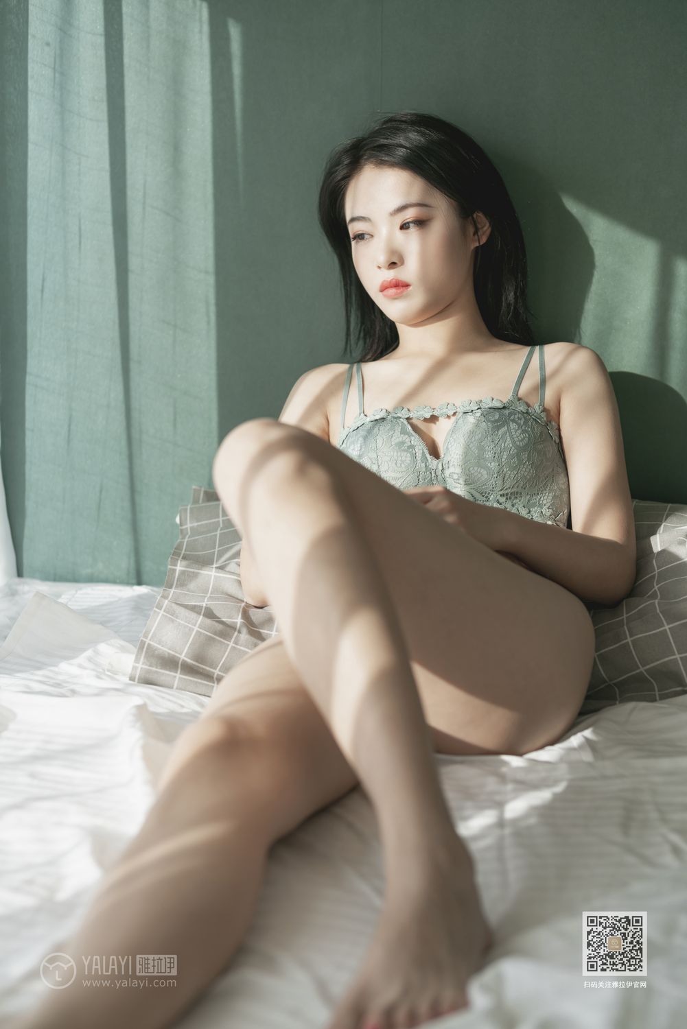 [YALAYI雅拉伊]高清写真图 2019.12.11 Vol.487 翡翠女神 含嫣