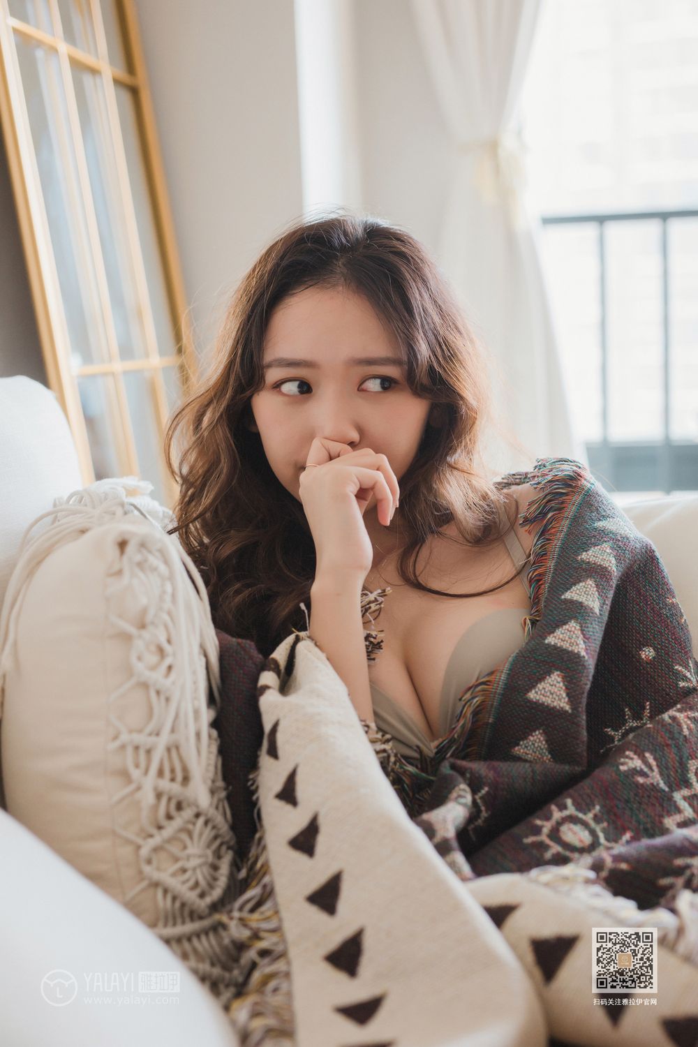 [YALAYI雅拉伊]高清写真图 2019.12.20 No.496 想你的呵护 晓琳