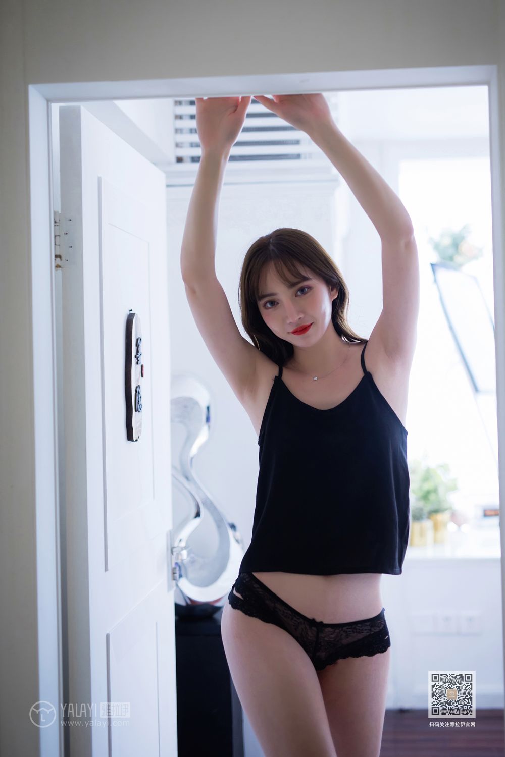 [YALAYI雅拉伊]高清写真图 2019.12.01 Vol.477 小吊带 白雪