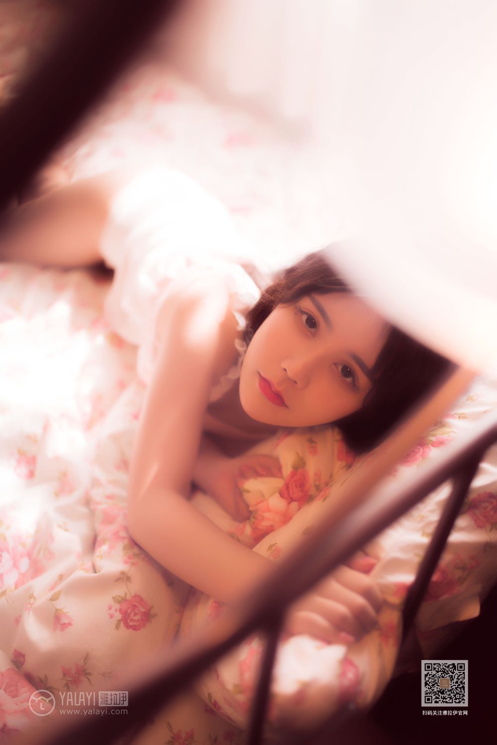 [YALAYI雅拉伊]高清写真图 2019.09.14 No.406 香床美人儿 香儿