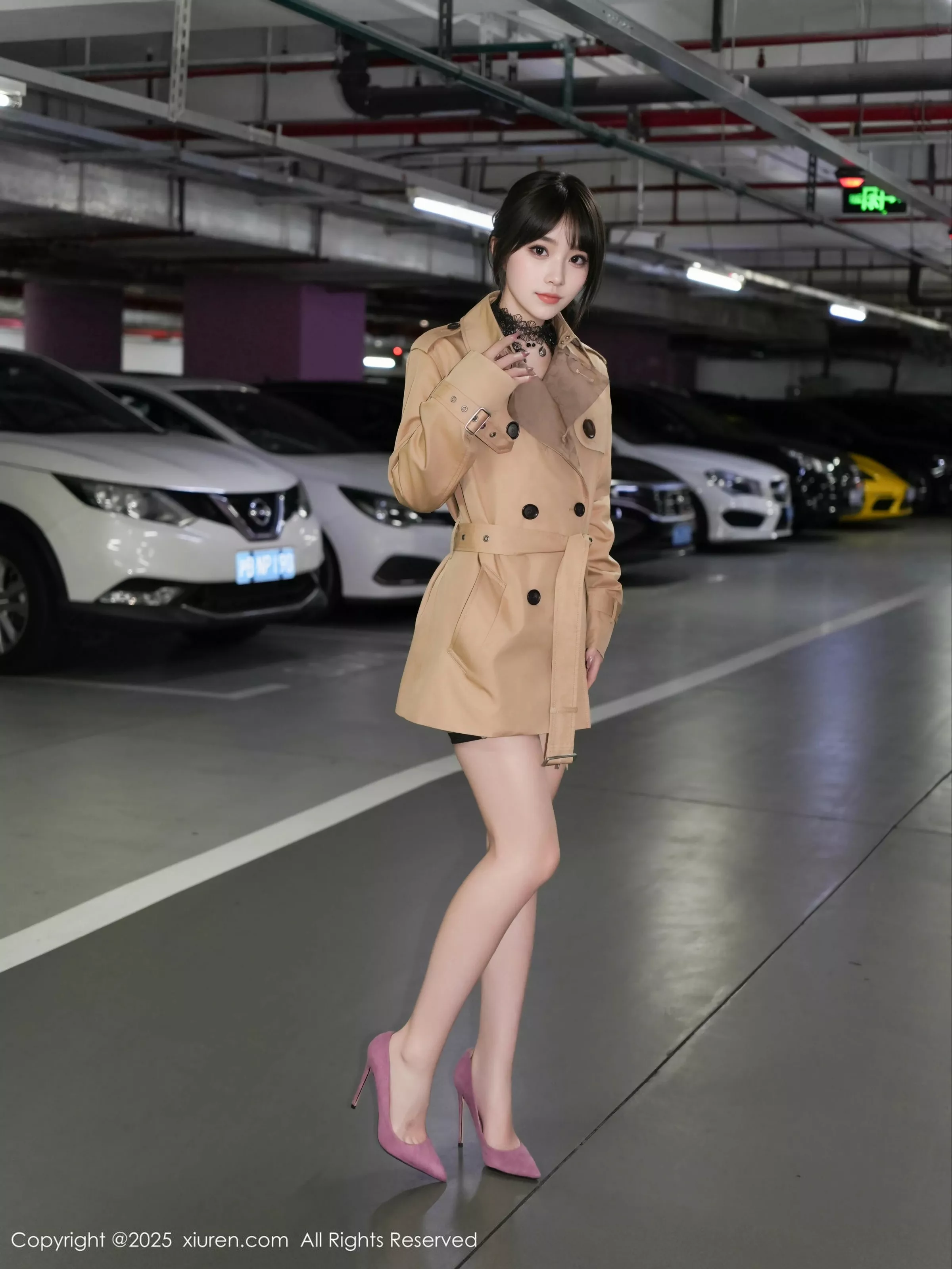 [XiuRen]高清写真图 2025.04.10 No.10134 汁汁 浅色风衣