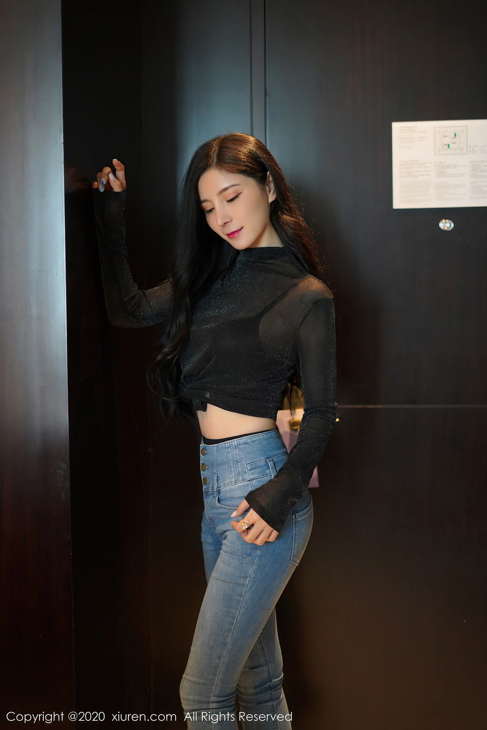 [XiuRen]高清写真图 2020.07.30 No.2386 小蛮妖Yummy