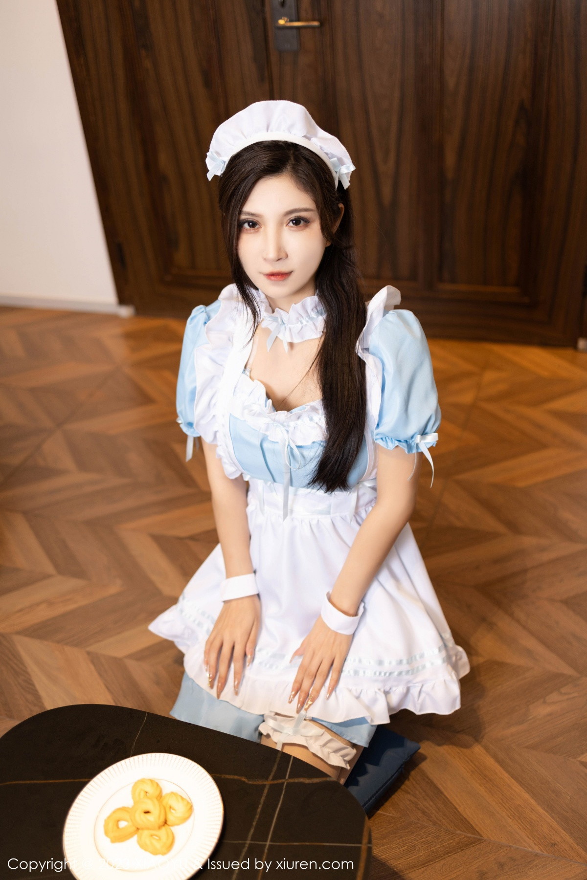 [XIAOYU]高清写真图 2023.08.25 VOL.1100 小蛮妖Yummy 制服美腿