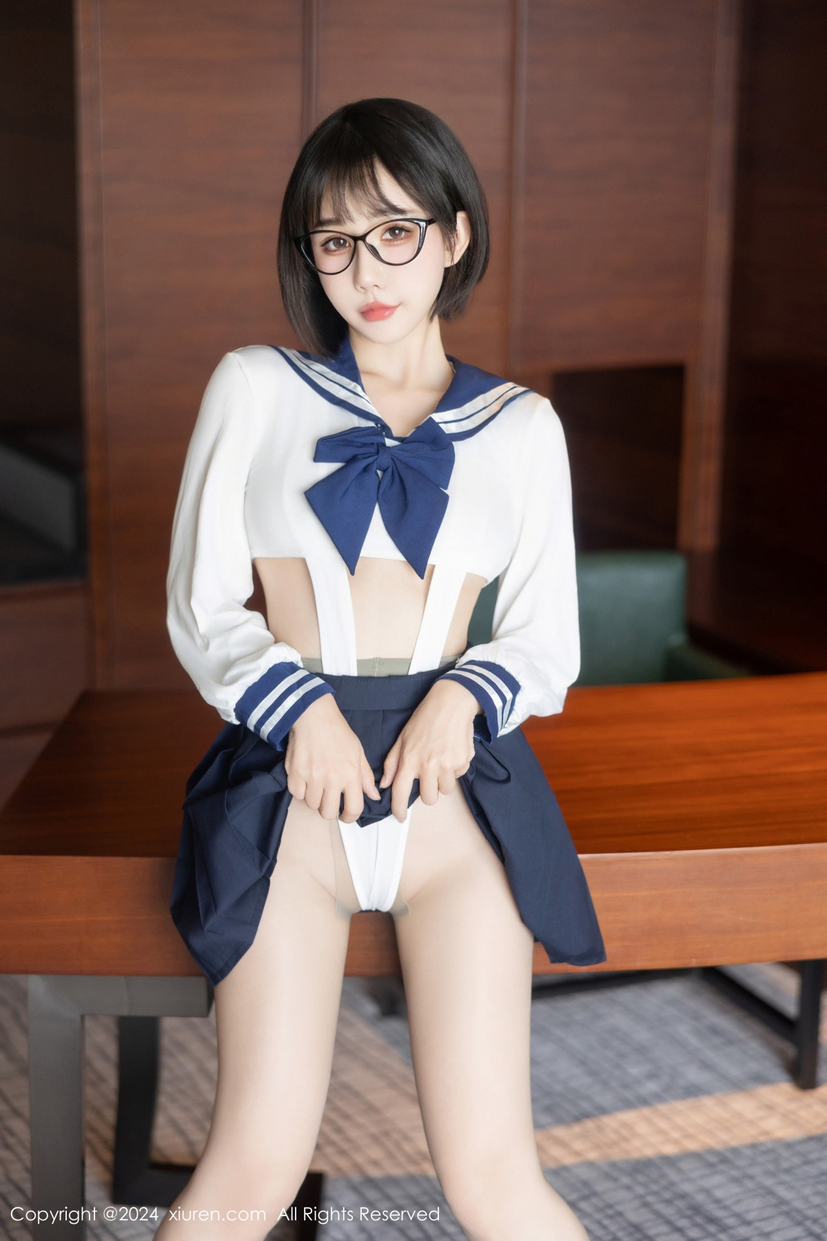 [XiuRen]高清写真图 2024.08.26 No.9065 小蛮妖Yummy 黑丝美腿