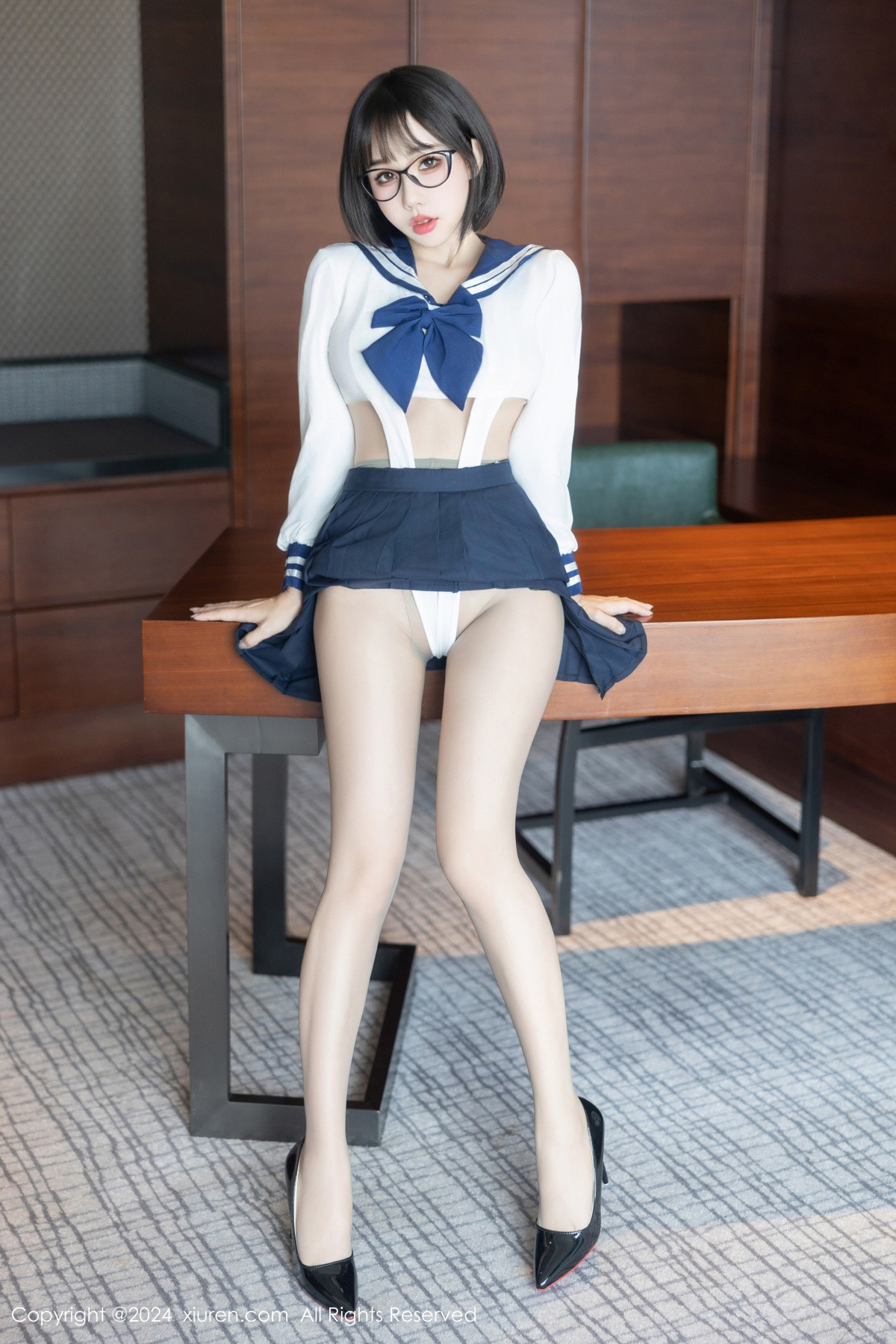 [XiuRen]高清写真图 2024.08.26 No.9065 小蛮妖Yummy 黑丝美腿