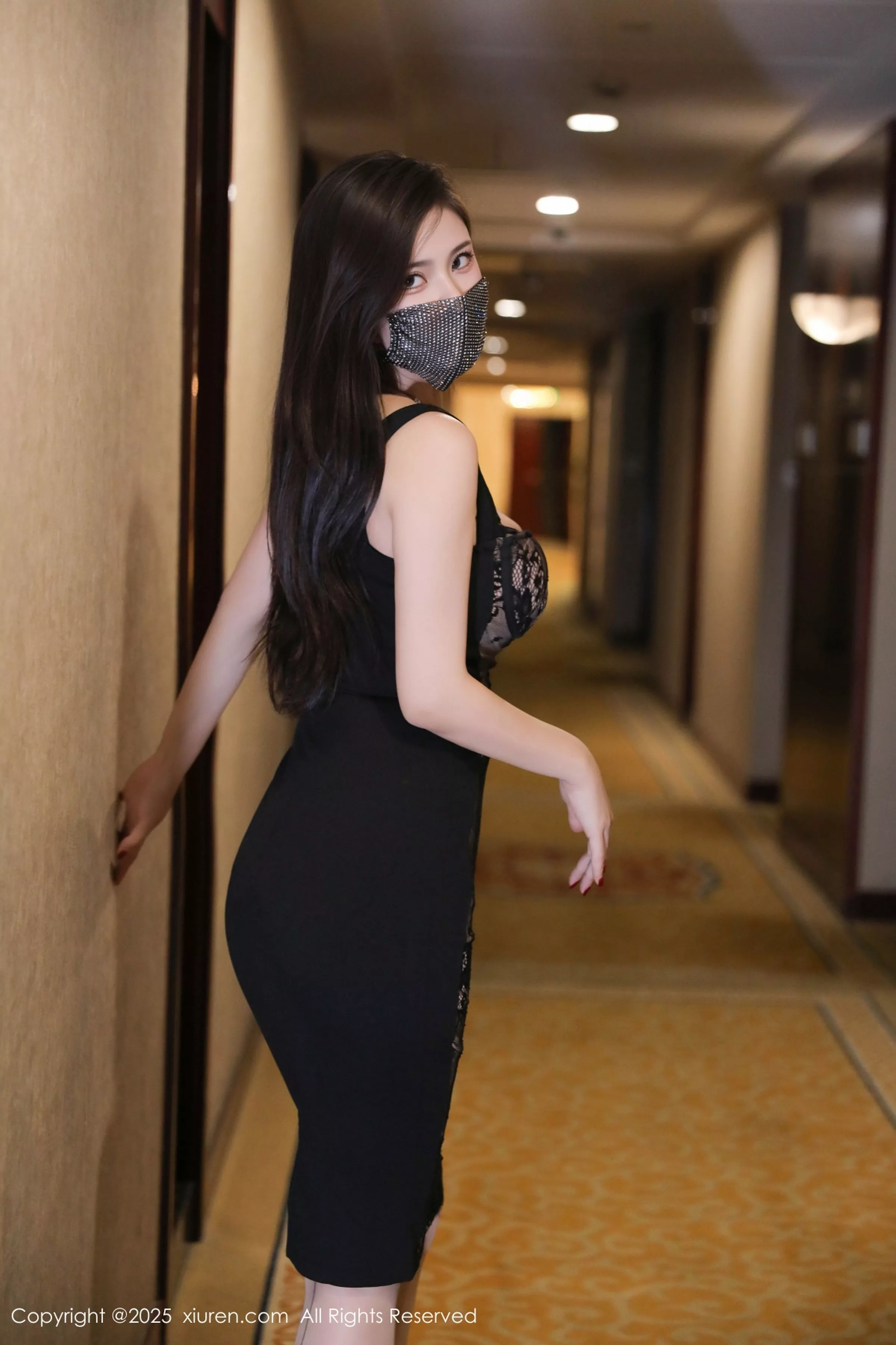 [XiuRen]高清写真图 2025.04.21 No.10177 小蛮妖Yummy 马来西亚旅拍