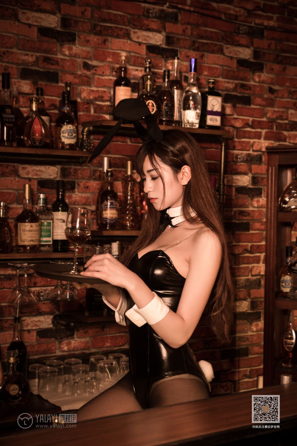 [YALAYI雅拉伊]高清写真图 2020.02.03 Vol.533 酒吧兔女郎 陈若冰