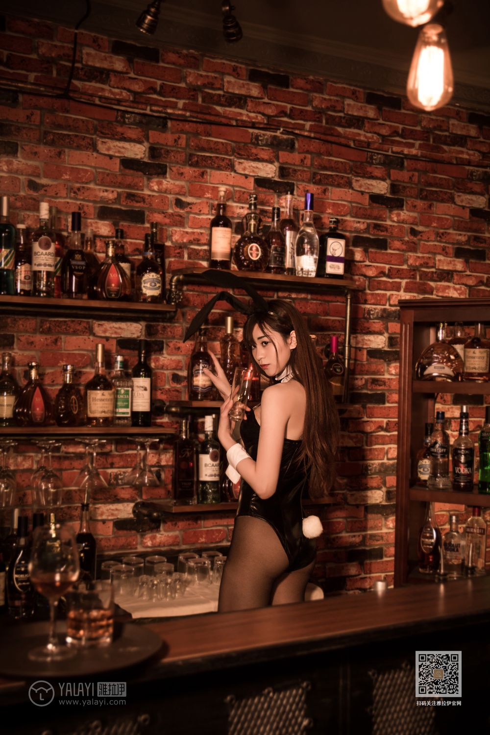 [YALAYI雅拉伊]高清写真图 2020.02.03 Vol.533 酒吧兔女郎 陈若冰