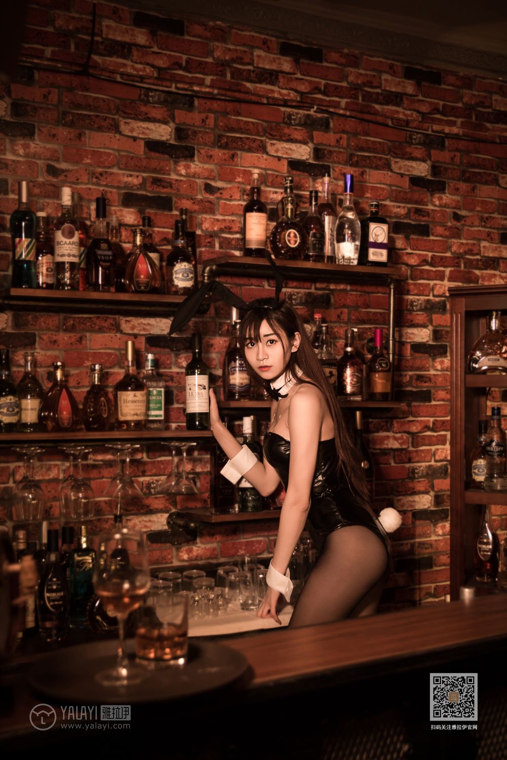 [YALAYI雅拉伊]高清写真图 2020.02.03 Vol.533 酒吧兔女郎 陈若冰