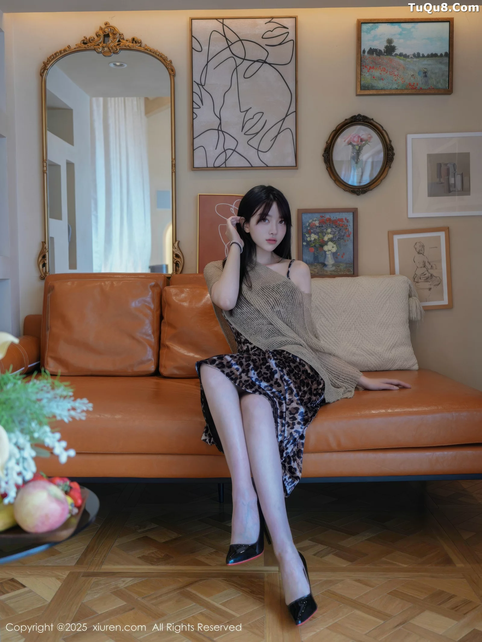 [XiuRen]高清写真图 2025.08.27 No.10698 白露lulu 黑白色比基尼