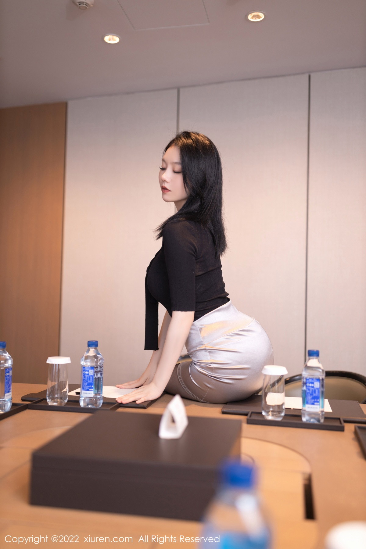 [XiuRen]高清写真图 2022.10.25 No.5756 安然anran 短裙美腿