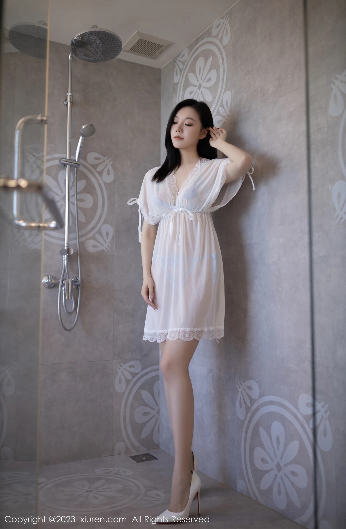 [XiuRen]高清写真图 2023.05.30 No.6827 安然anran 浴室美腿