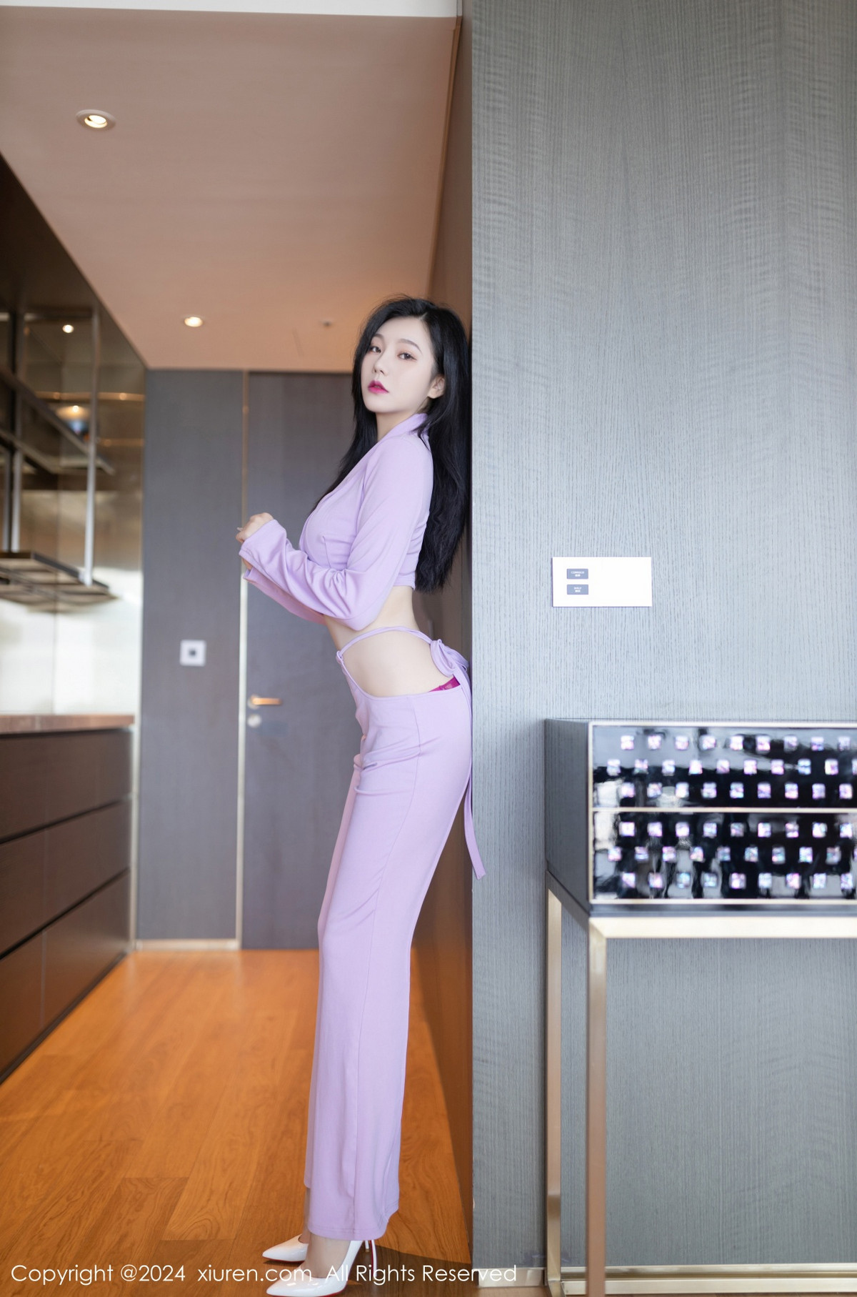 [XiuRen]高清写真图 2024.01.23 No.8006 安然anran OL美腿