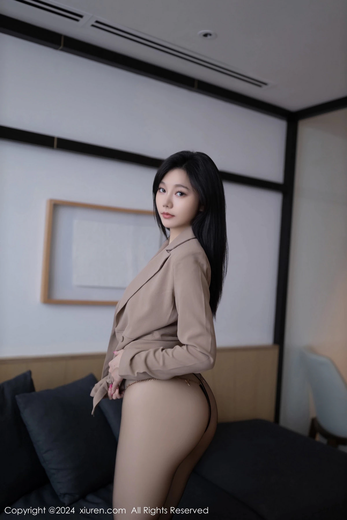 [XiuRen]高清写真图 2024.02.20 No.8115 安然anran 黑丝美腿