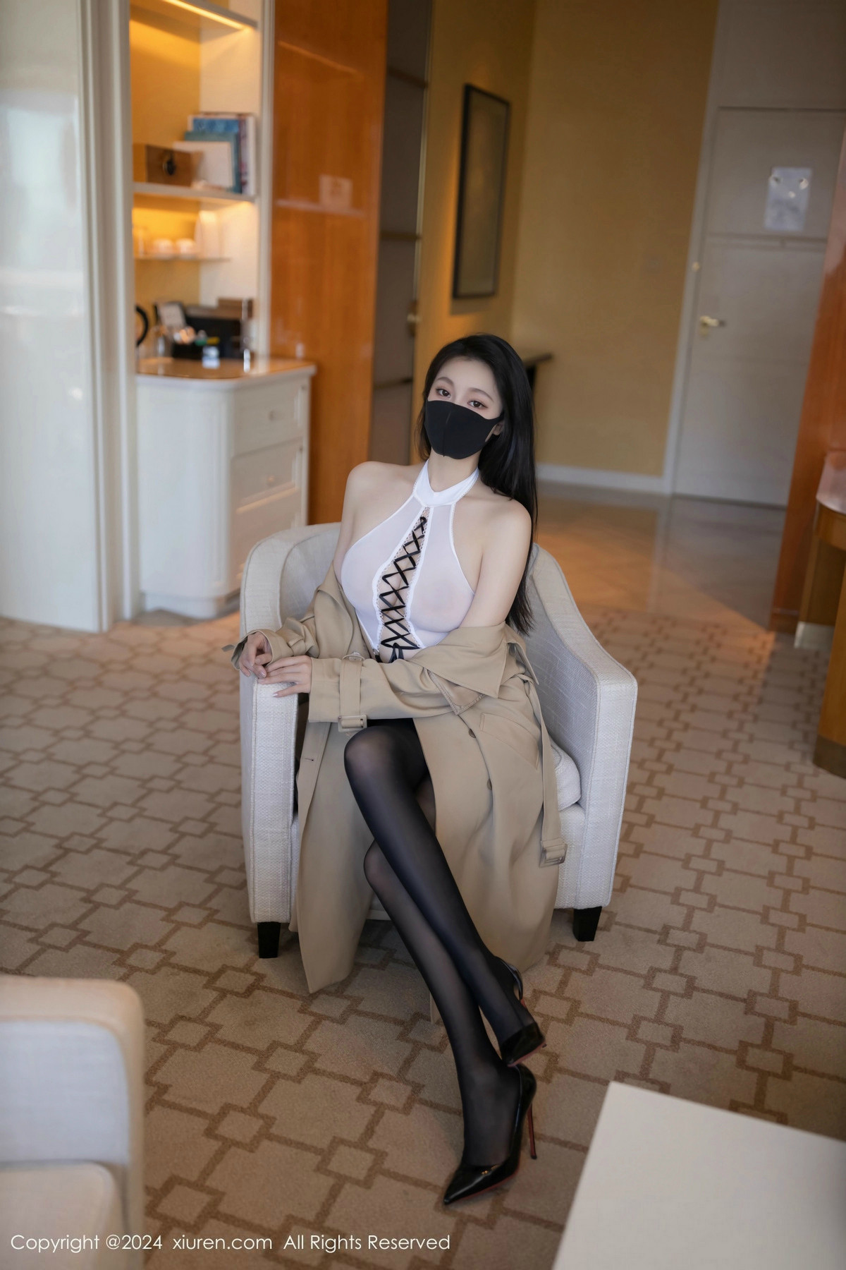 [XiuRen]高清写真图 2024.11.12 No.9436 安然anran 黑丝美腿