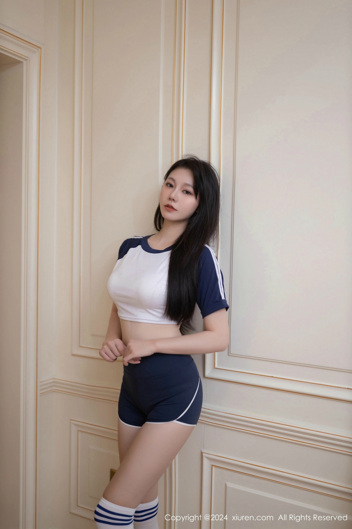 [XiuRen]高清写真图 2024.11.26 No.9506 安然anran 丝袜美腿