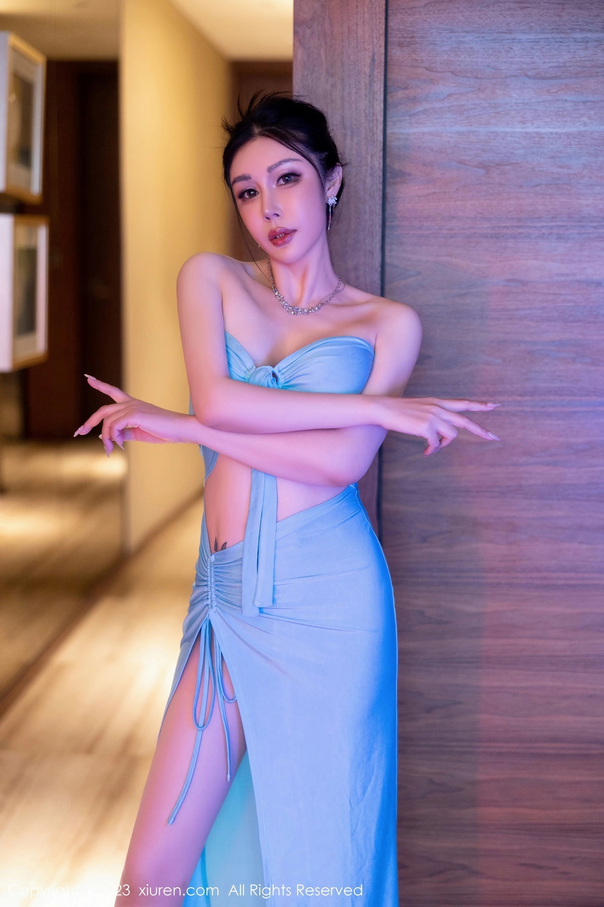 [XiuRen]高清写真图 2023.09.27 No.7446 田冰冰 长裙美臀