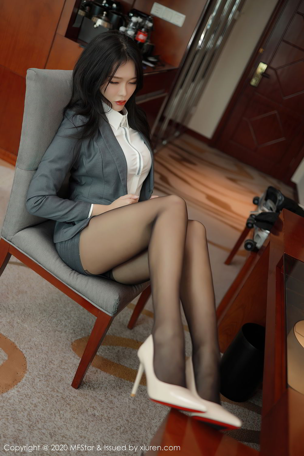[MFStar]高清写真图 2020.12.17 VOL.426 娜比