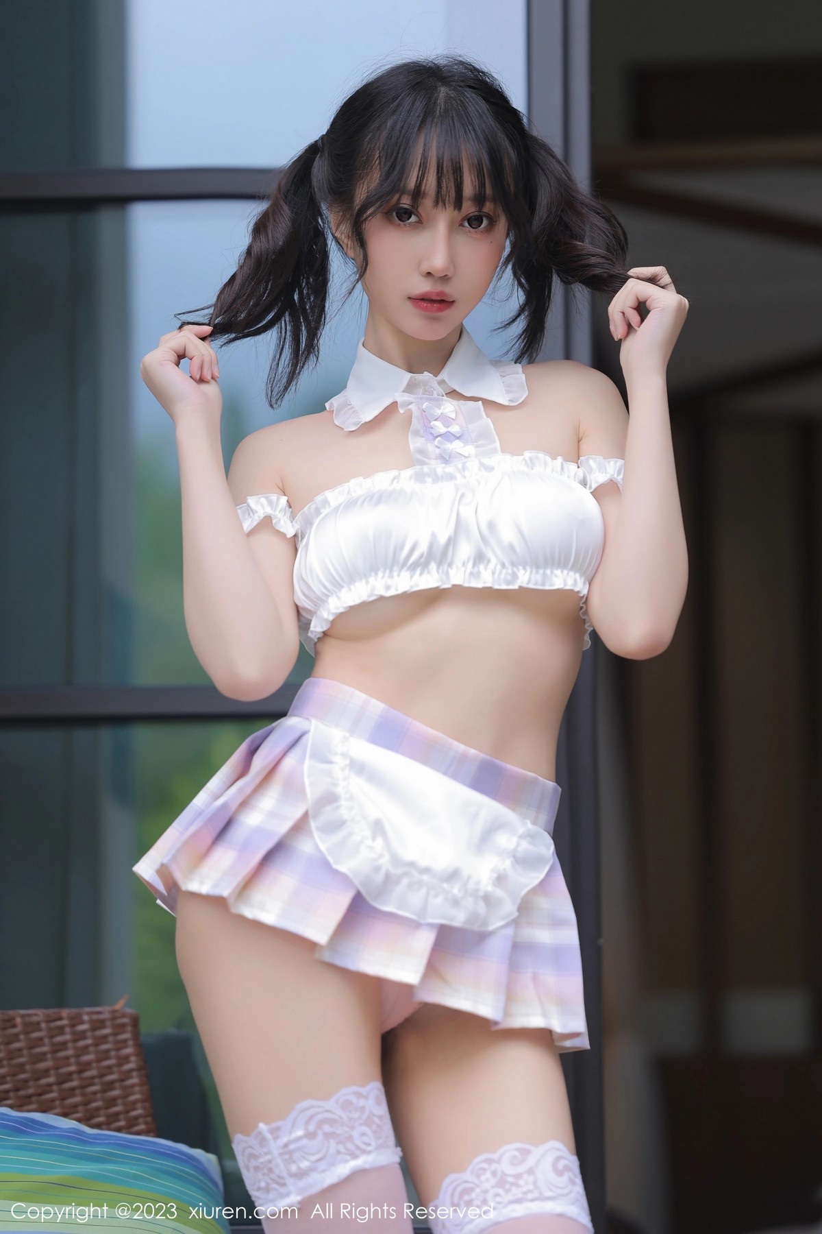 [XiuRen]高清写真图 2023.03.10 No.6392 玥儿玥er 女仆服美腿