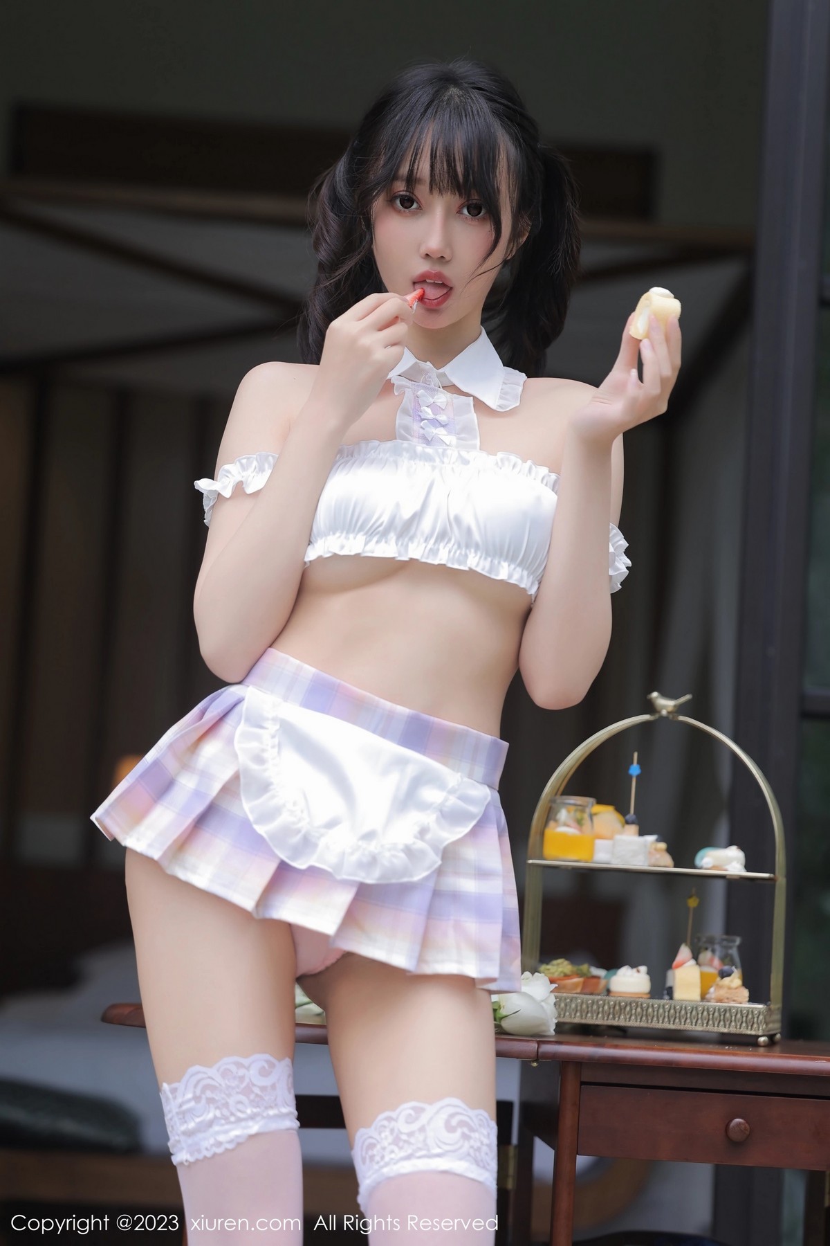 [XiuRen]高清写真图 2023.03.10 No.6392 玥儿玥er 女仆服美腿