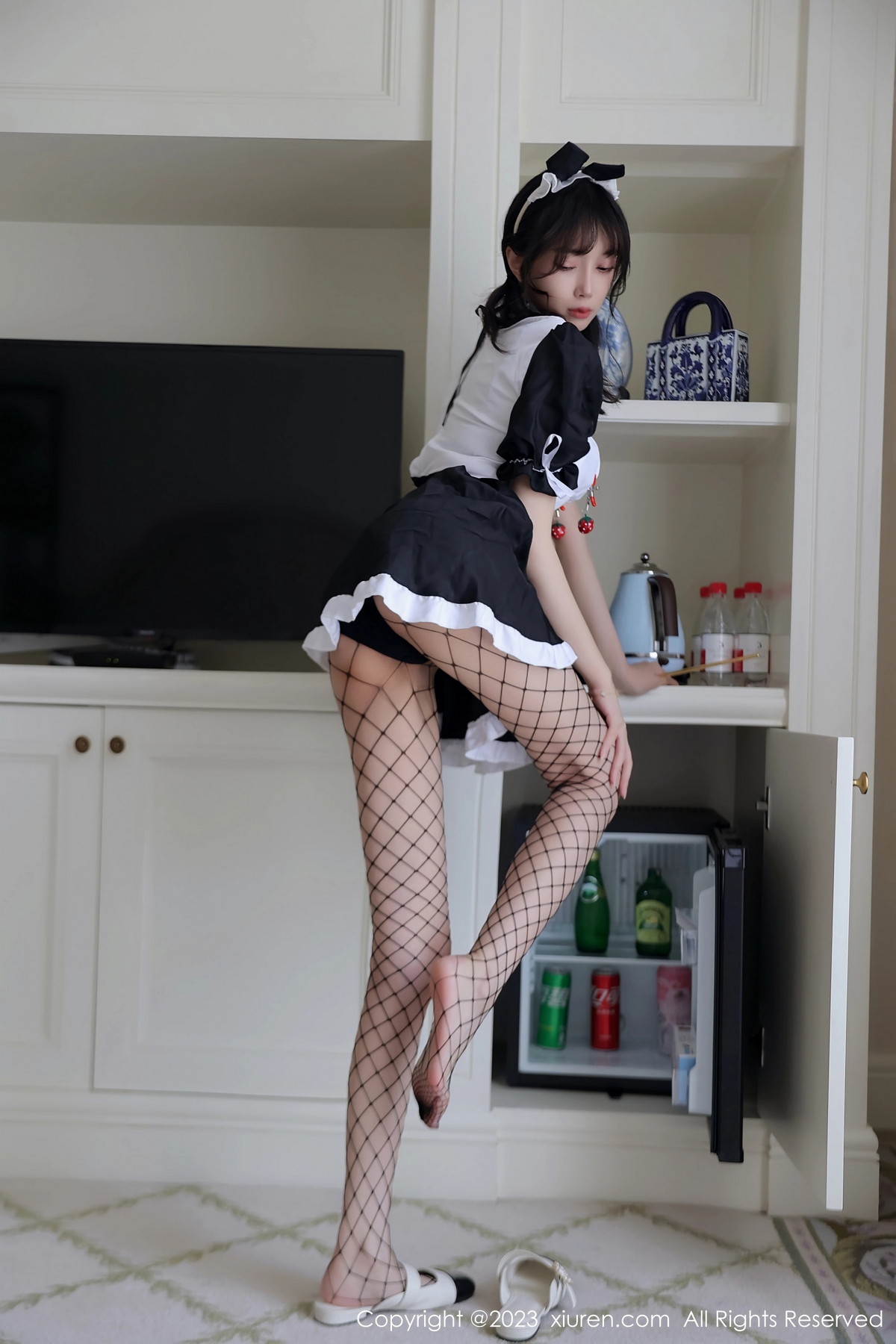 [XiuRen]高清写真图 2023.08.11 No.7217 玥儿玥er 女仆服美腿