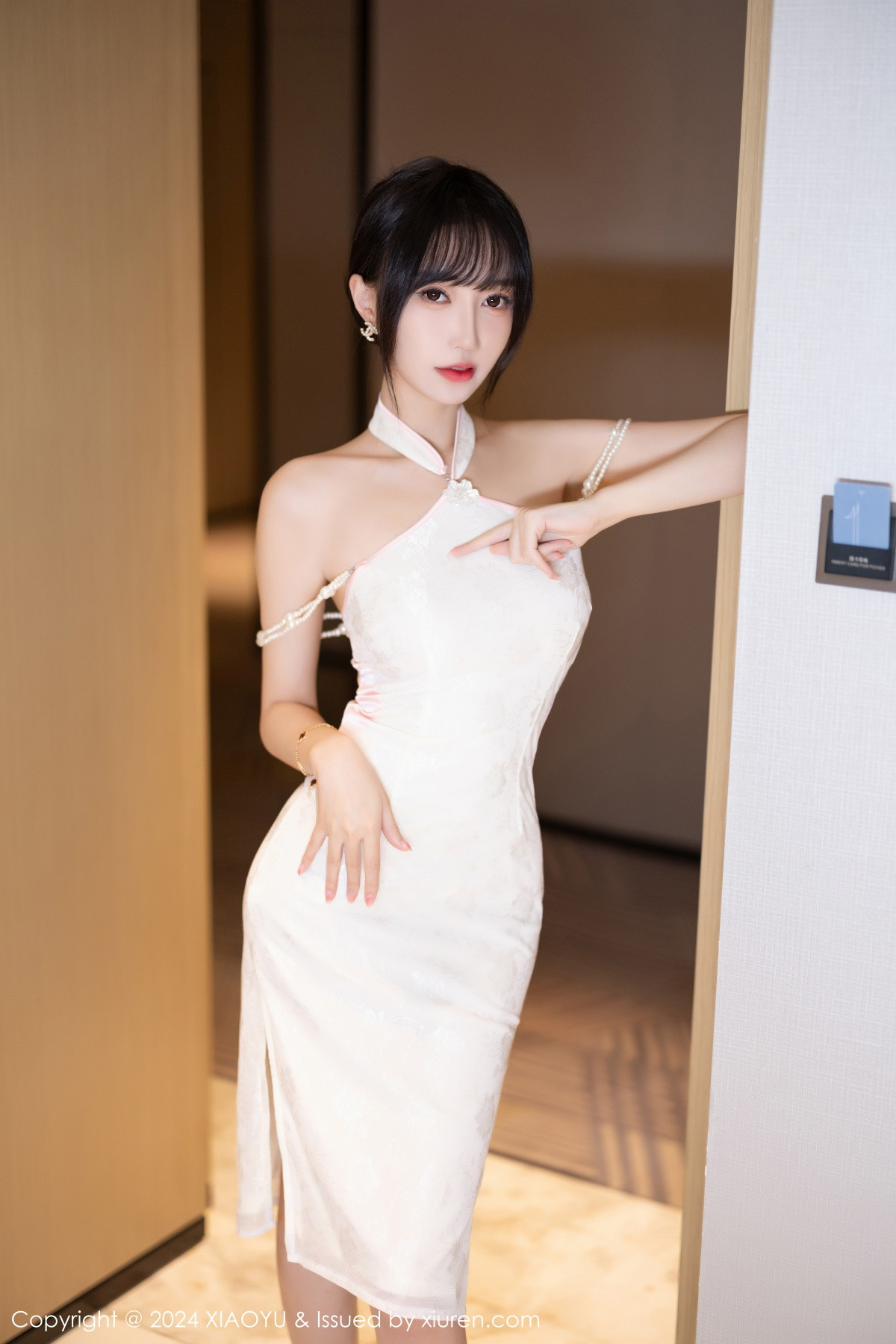 [XIAOYU]高清写真图 2024.01.17 VOL.1186 玥儿玥er 旗袍美腿