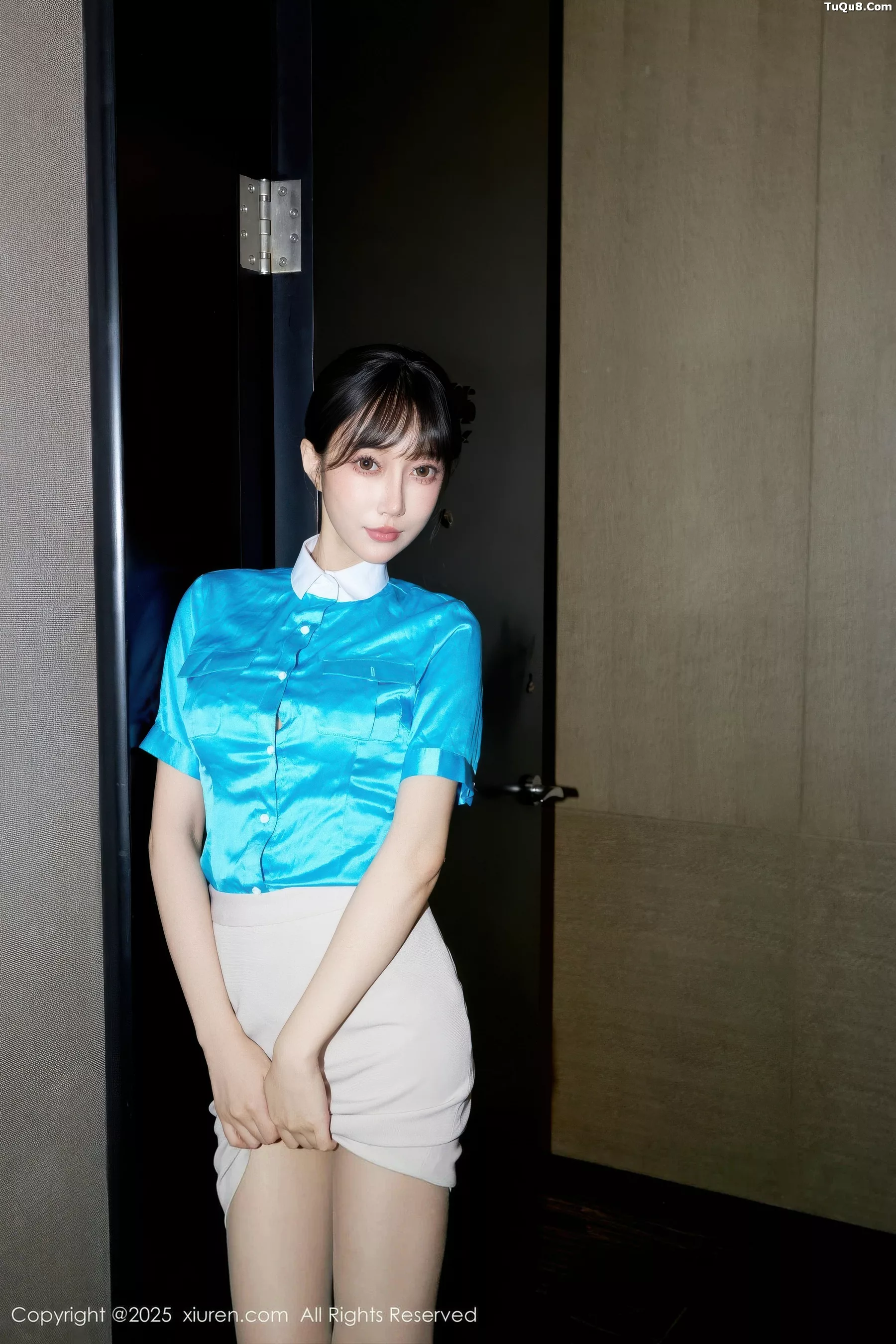 [XiuRen]高清写真图 2025.10.27 No.10914 玥儿玥er 空姐制服