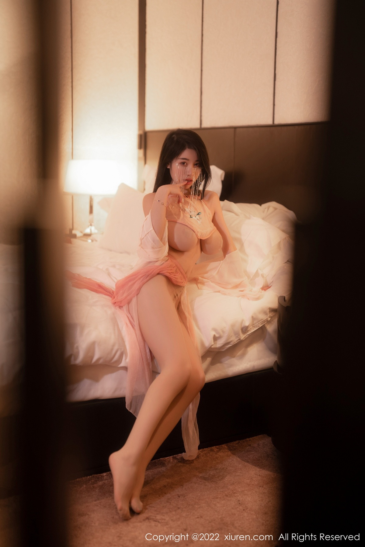 [XiuRen]高清写真图 2022.12.14 No.5994 美七Mia 美臀布兜