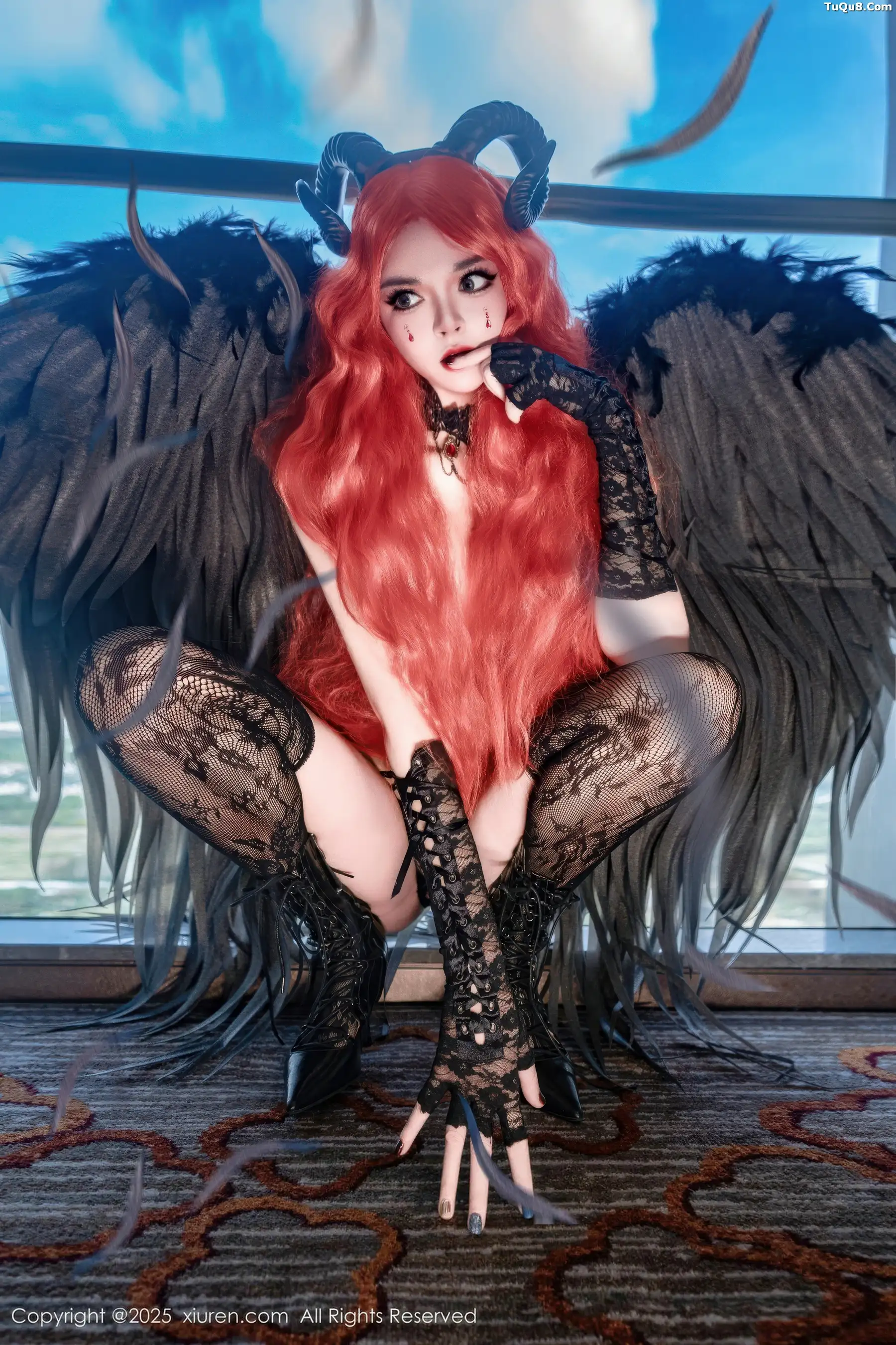 [XiuRen]高清写真图 2025.11.17 No.10994 伊丽莎有点白 蕾丝情趣内衣