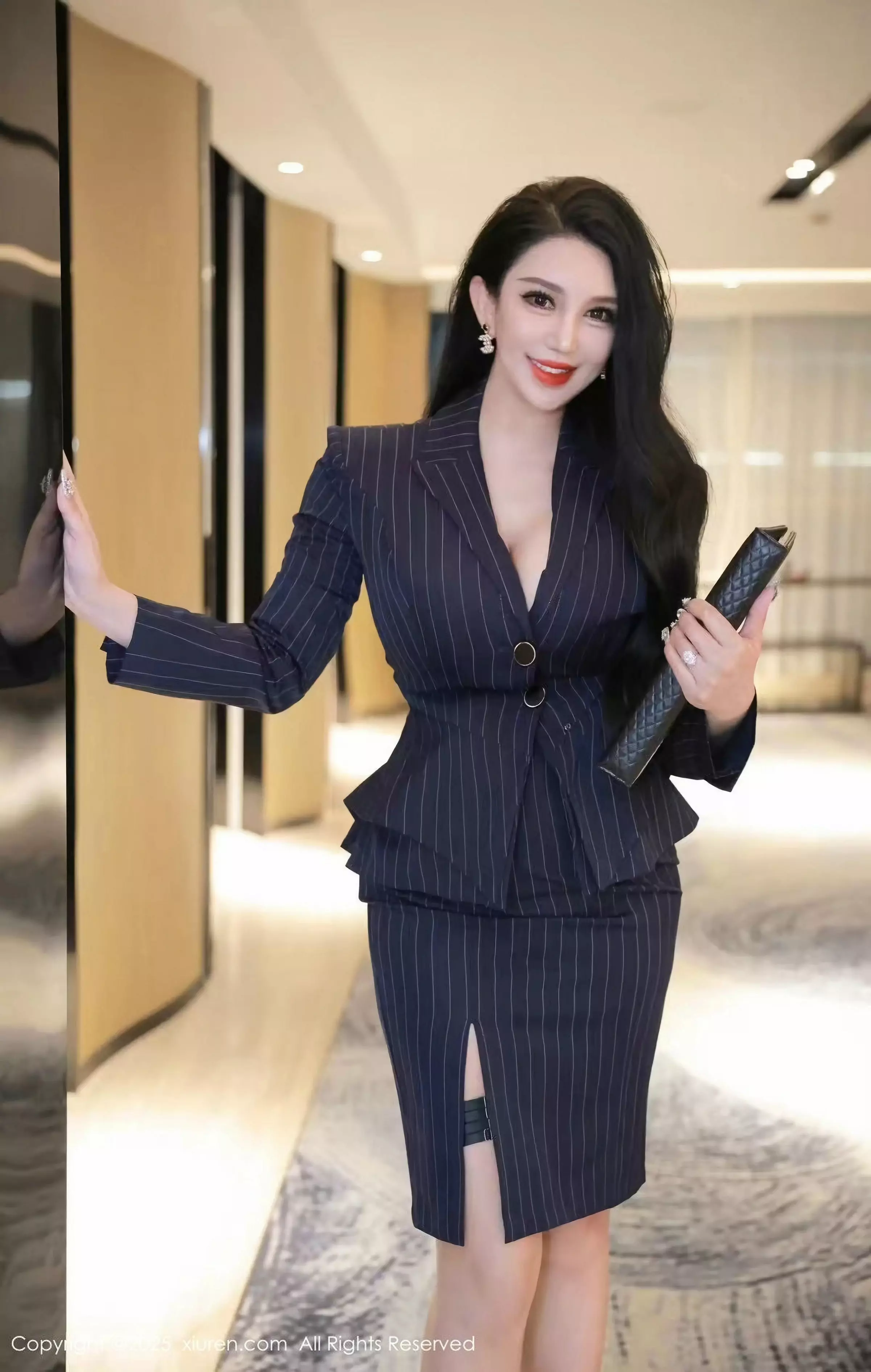 [XiuRen]高清写真图 2025.03.25 No.10065 乔安娜 欧美范美女