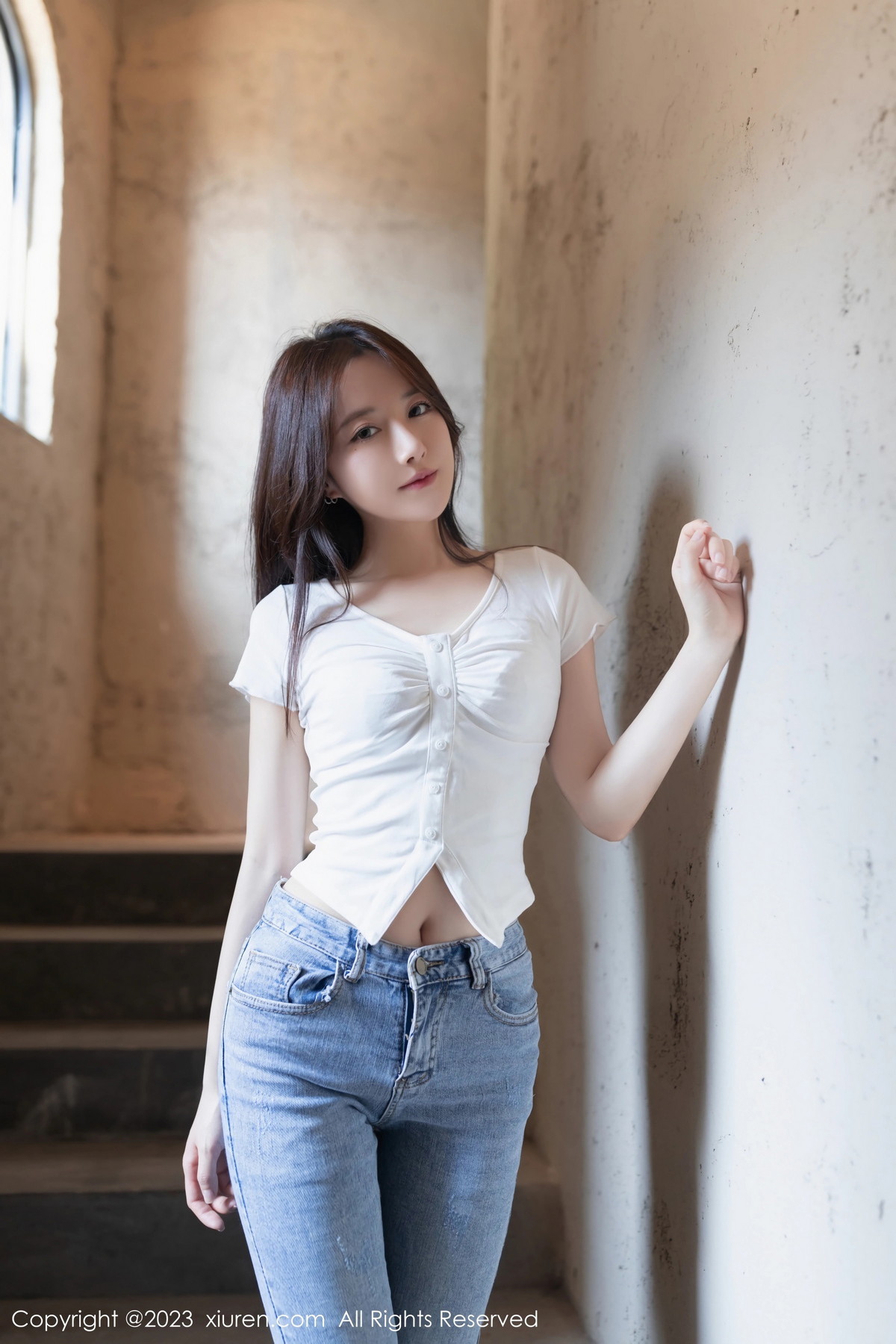 [XiuRen]高清写真图 2023.08.18 No.7254 鱼子酱Fish 牛仔裤美腿