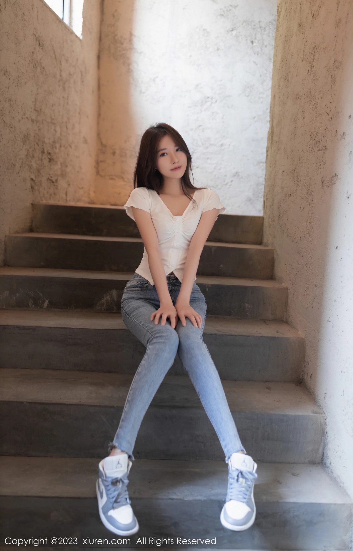 [XiuRen]高清写真图 2023.08.18 No.7254 鱼子酱Fish 牛仔裤美腿