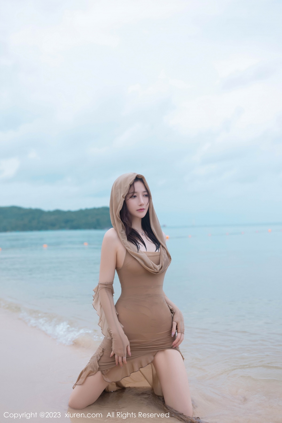 [XiuRen]高清写真图 2023.08.25 No.7288 鱼子酱Fish 沙滩美腿