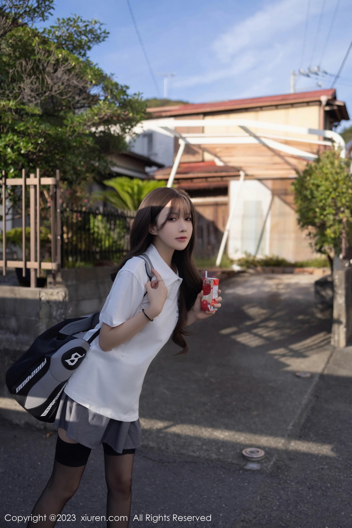 [XiuRen]高清写真图 2023.10.08 No.7475 鱼子酱Fish 黑丝美腿