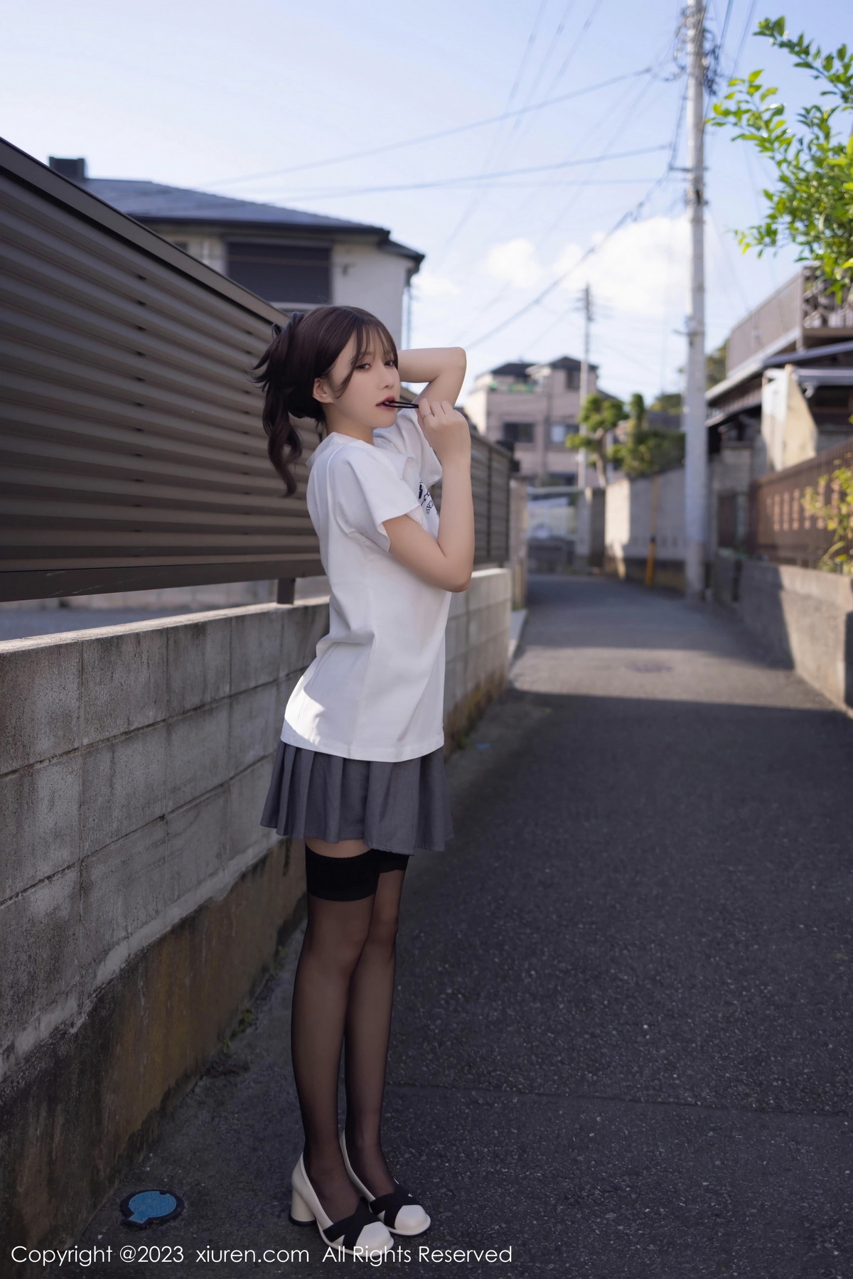 [XiuRen]高清写真图 2023.10.08 No.7475 鱼子酱Fish 黑丝美腿