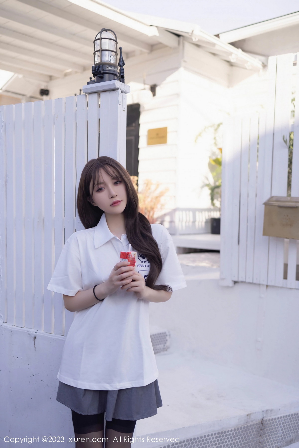 [XiuRen]高清写真图 2023.10.08 No.7475 鱼子酱Fish 黑丝美腿