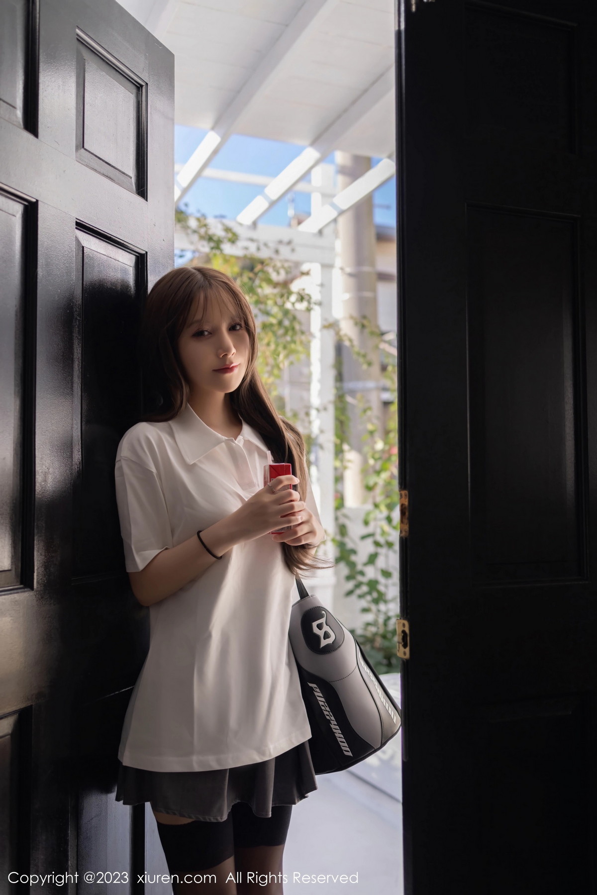 [XiuRen]高清写真图 2023.10.08 No.7475 鱼子酱Fish 黑丝美腿