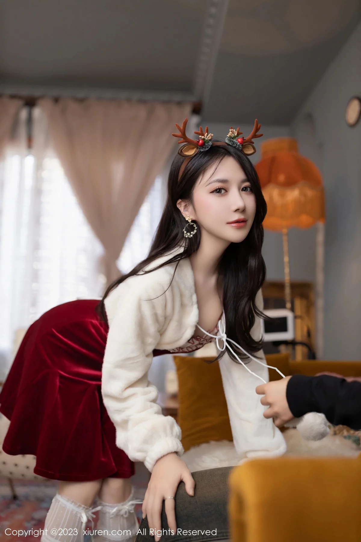 [XiuRen]高清写真图 2023.12.22 No.7854 鱼子酱Fish 圣诞美腿