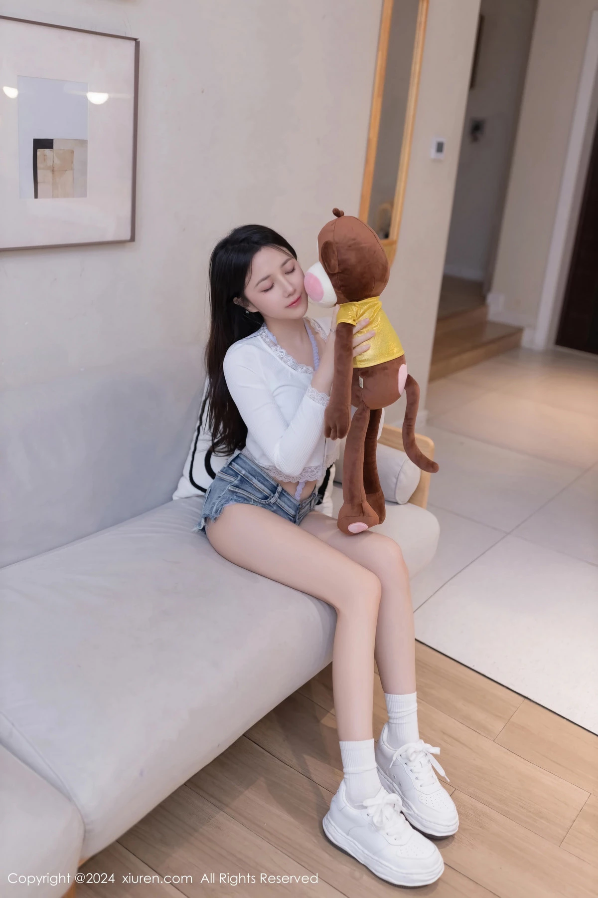 [XiuRen]高清写真图 2024.05.31 No.8639 鱼子酱Fish 美腿性感