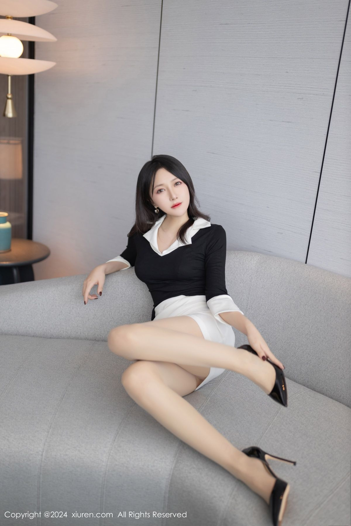 [XiuRen]高清写真图 2024.08.23 No.9063 鱼子酱Fish 轻透内衣