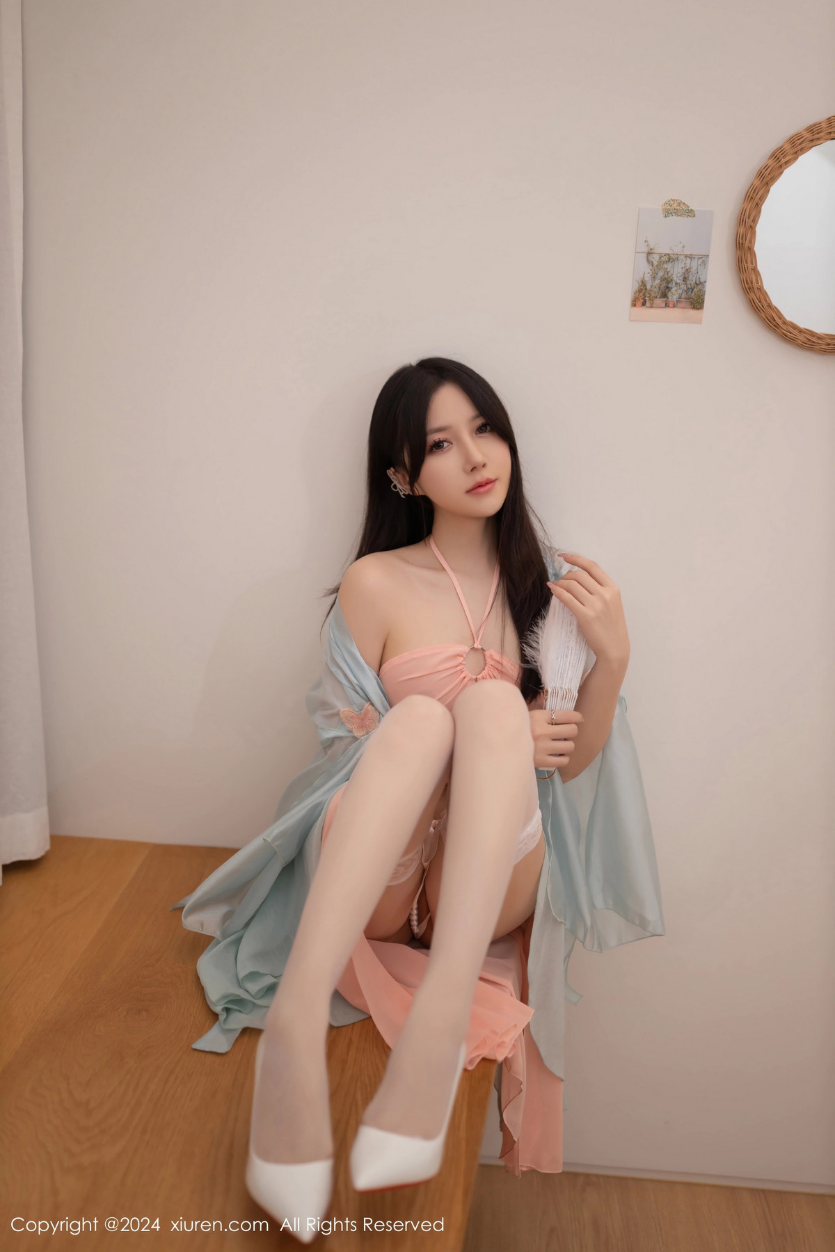 [XiuRen]高清写真图 2024.08.30 No.9093 鱼子酱Fish 丝袜美腿