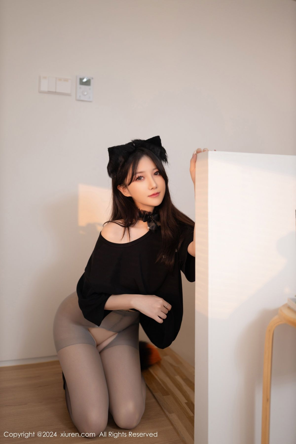 [XiuRen]高清写真图 2024.10.18 No.9314 鱼子酱Fish 美腿黑丝