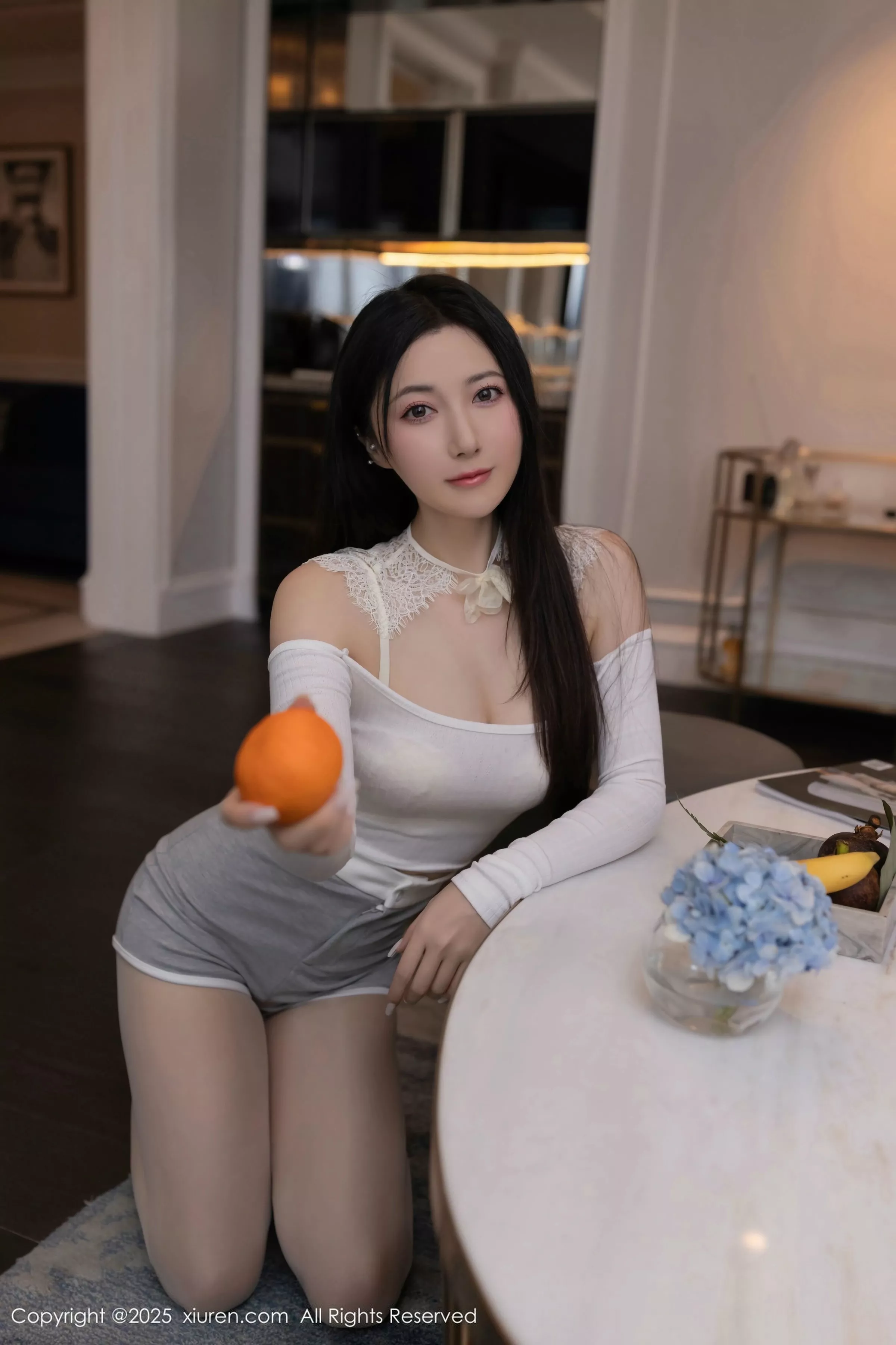 [XiuRen]高清写真图 2025.05.09 No.10261 鱼子酱Fish 白色丝袜