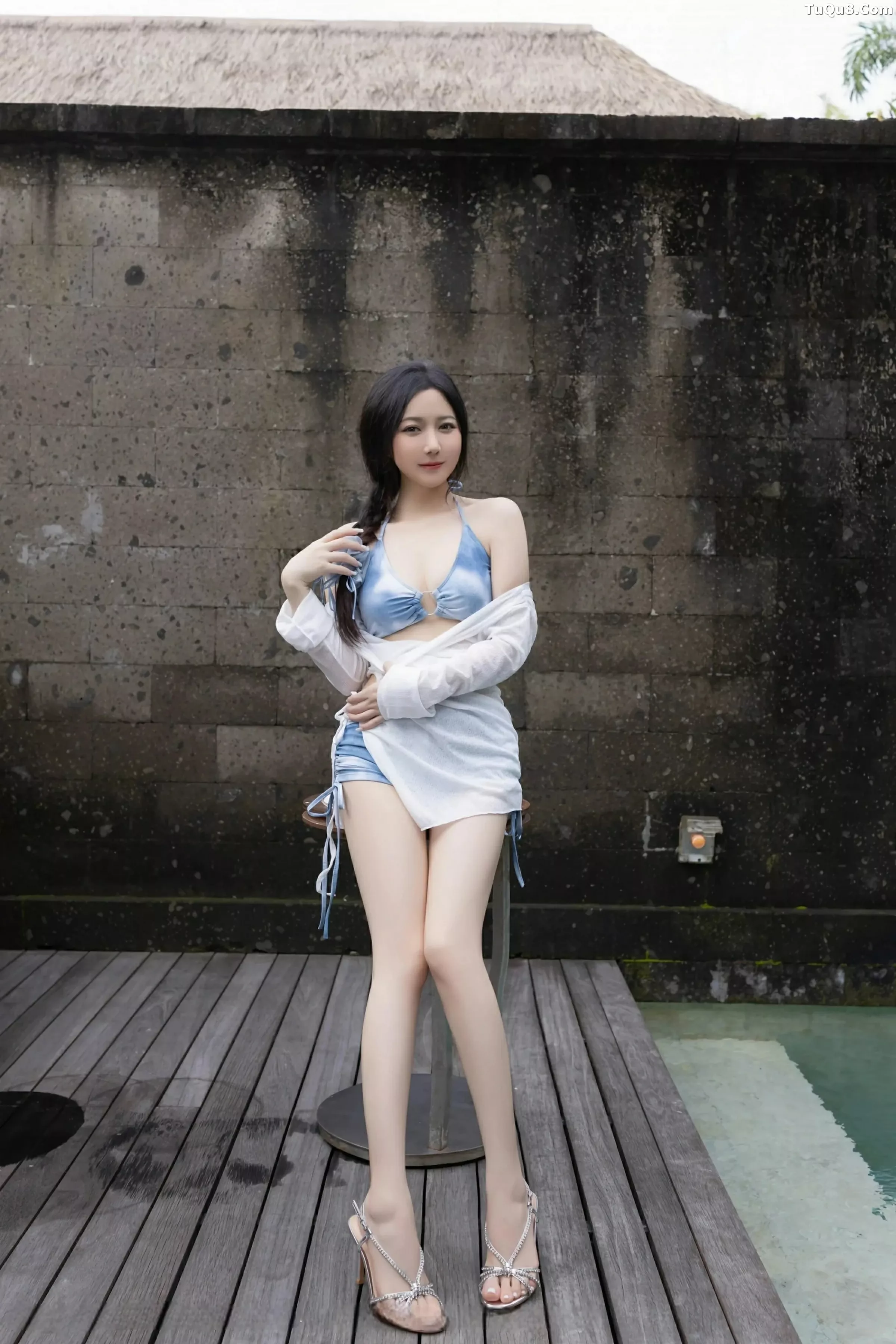[XiuRen]高清写真图 2025.06.06 No.10377 鱼子酱Fish 蓝色比基尼