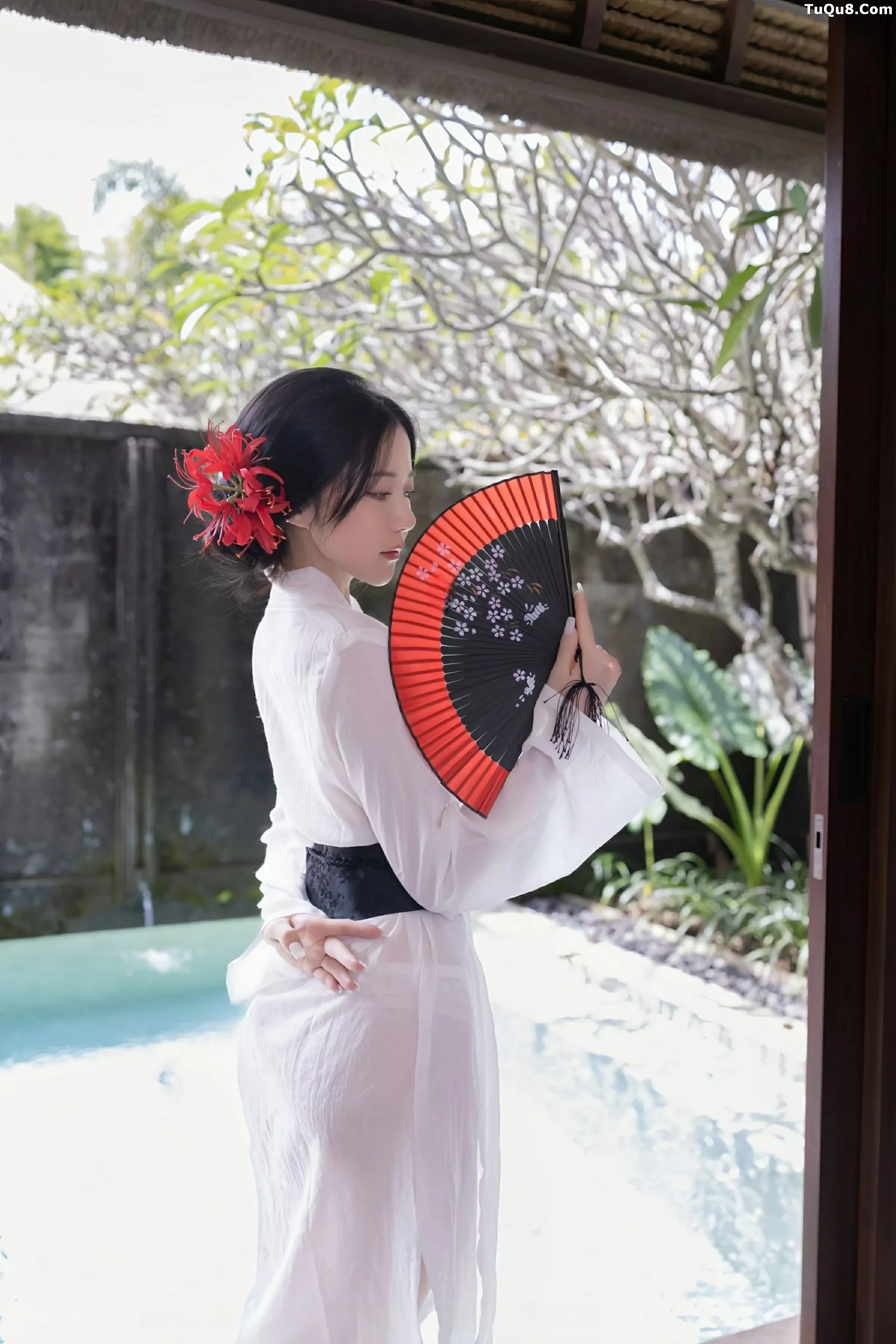 [XiuRen]高清写真图 2025.07.04 No.10514 鱼子酱Fish 白色丝袜