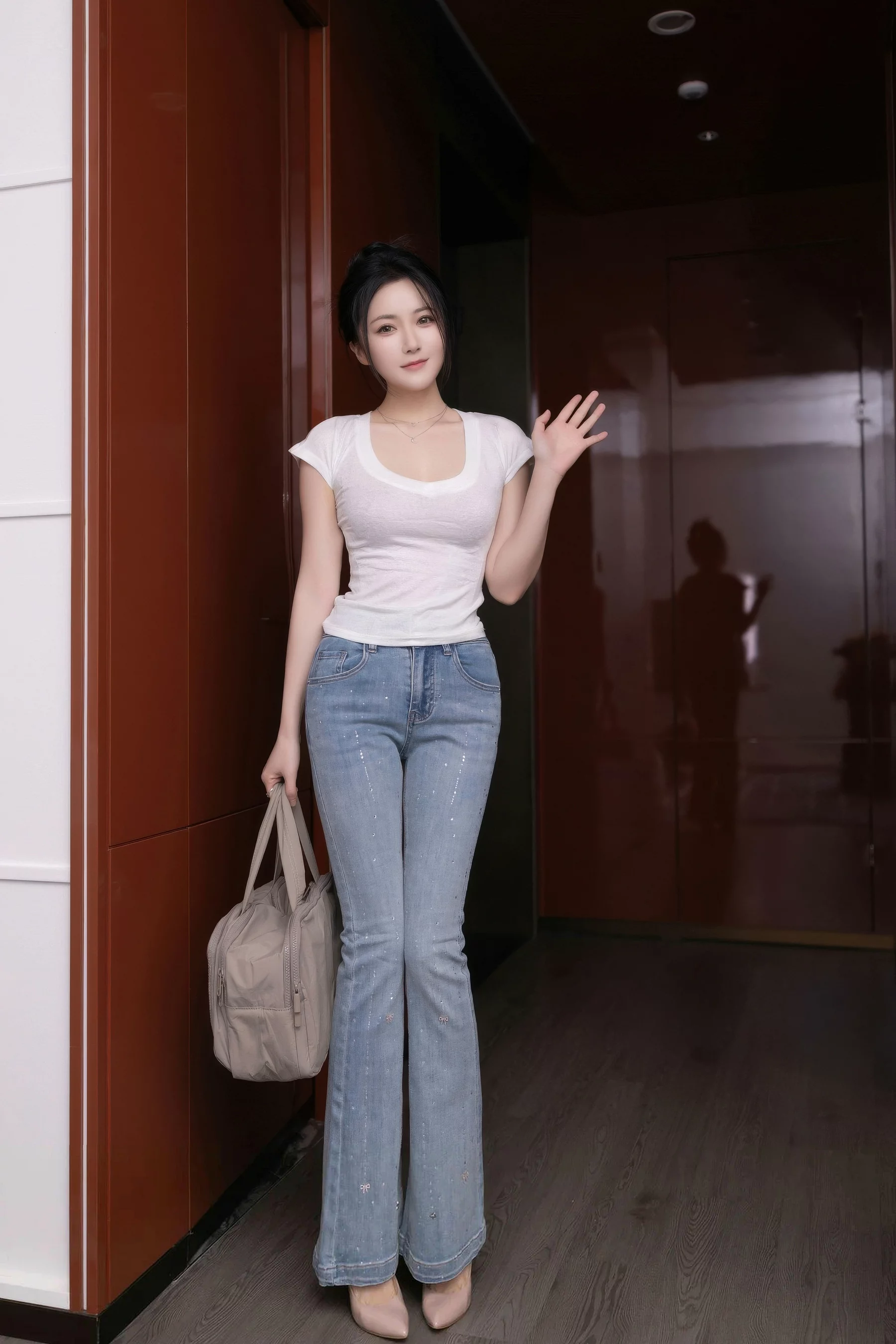 [XiuRen]高清写真图 2025.10.11 No.10858 鱼子酱Fish 暖灰色蕾丝