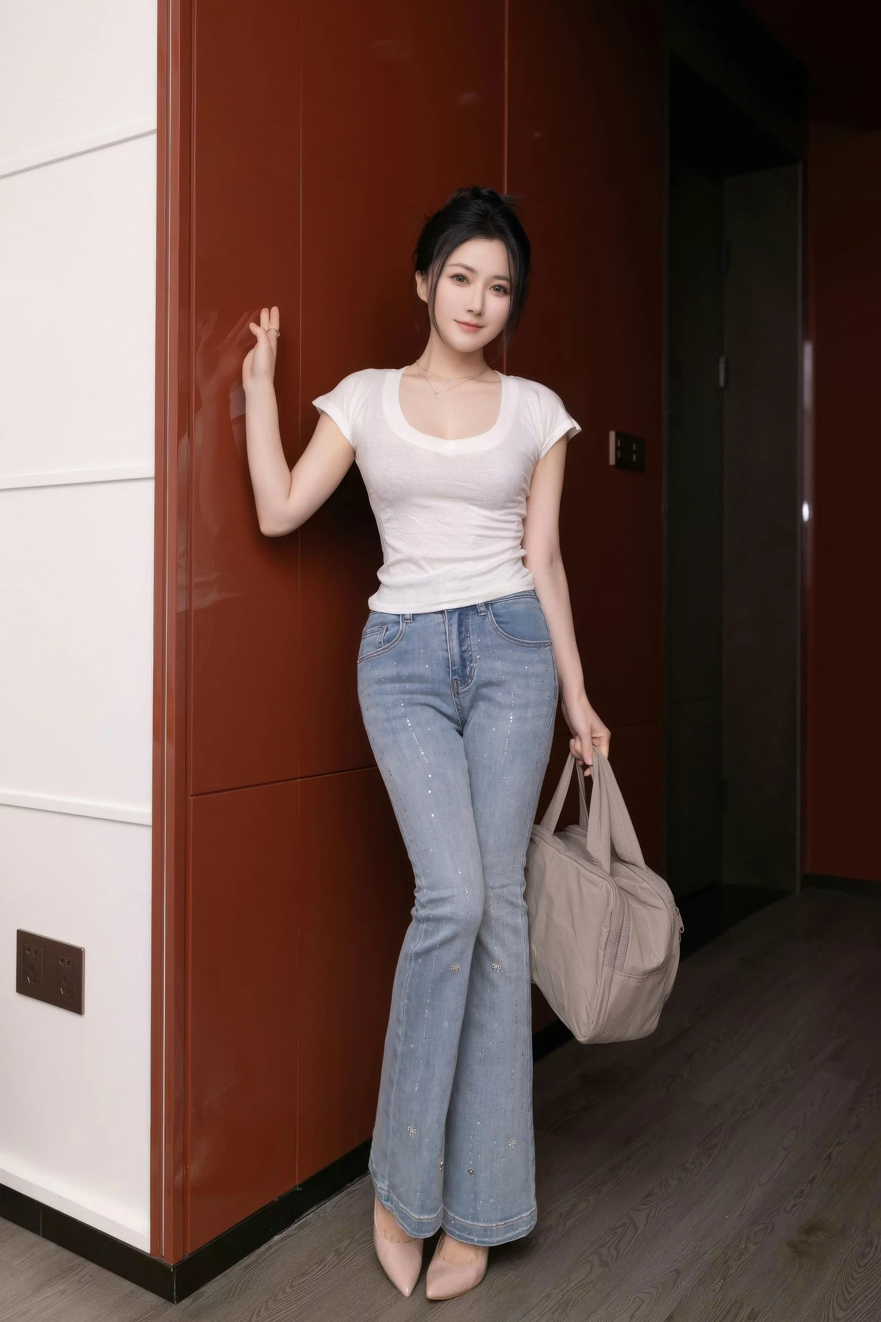 [XiuRen]高清写真图 2025.10.11 No.10858 鱼子酱Fish 暖灰色蕾丝
