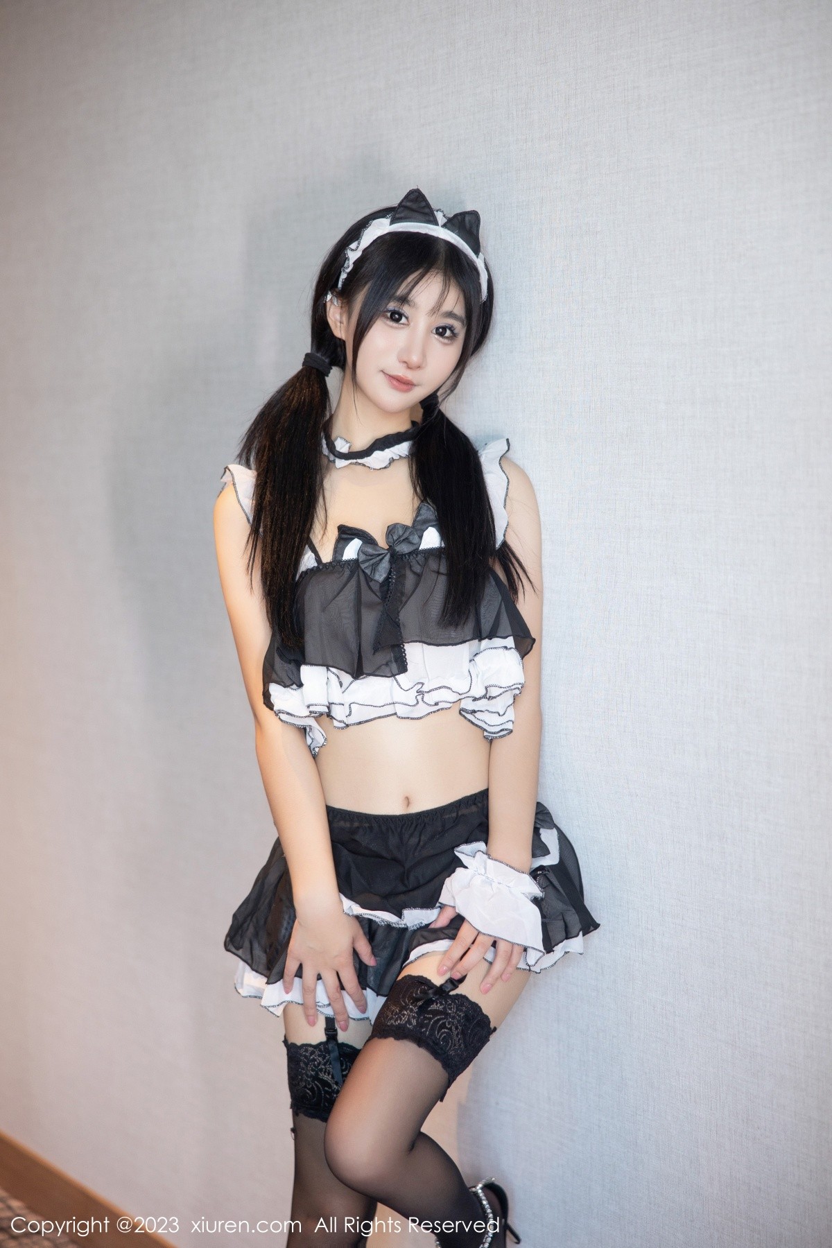 [XiuRen]高清写真图 2023.05.24 No.6795 小果冻儿 黑丝美腿