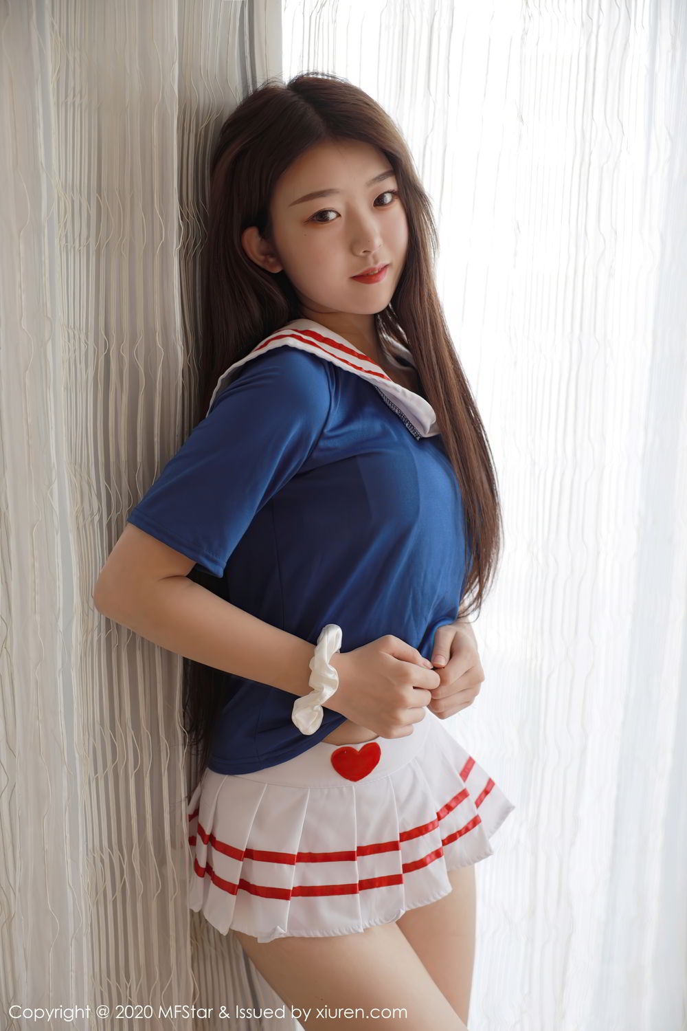 [MFStar]高清写真图 2020.09.28 VOL.395 小奶瓶呜鸣