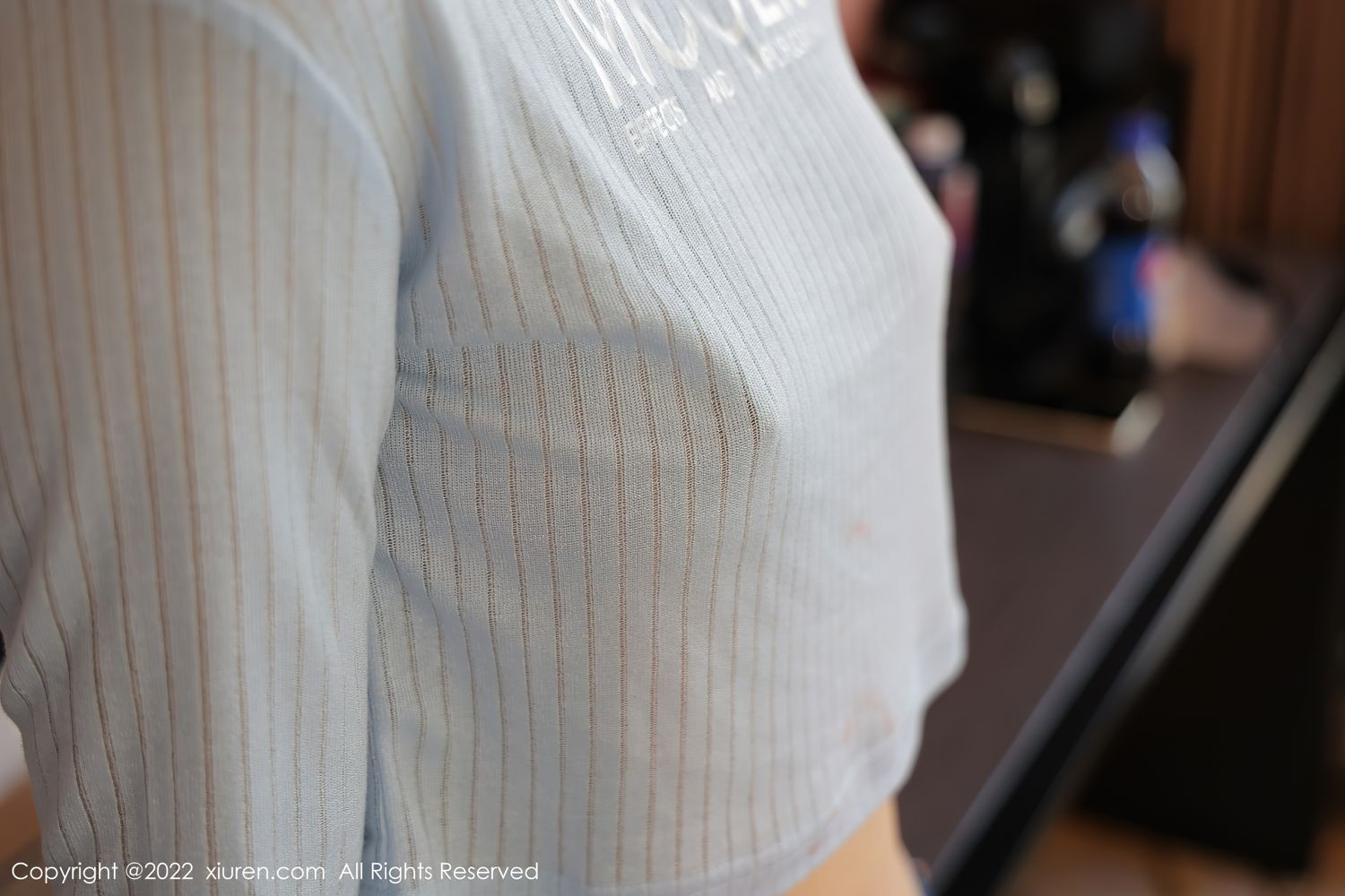[XiuRen]高清写真图 2022.02.15 No.4584 奶瓶.